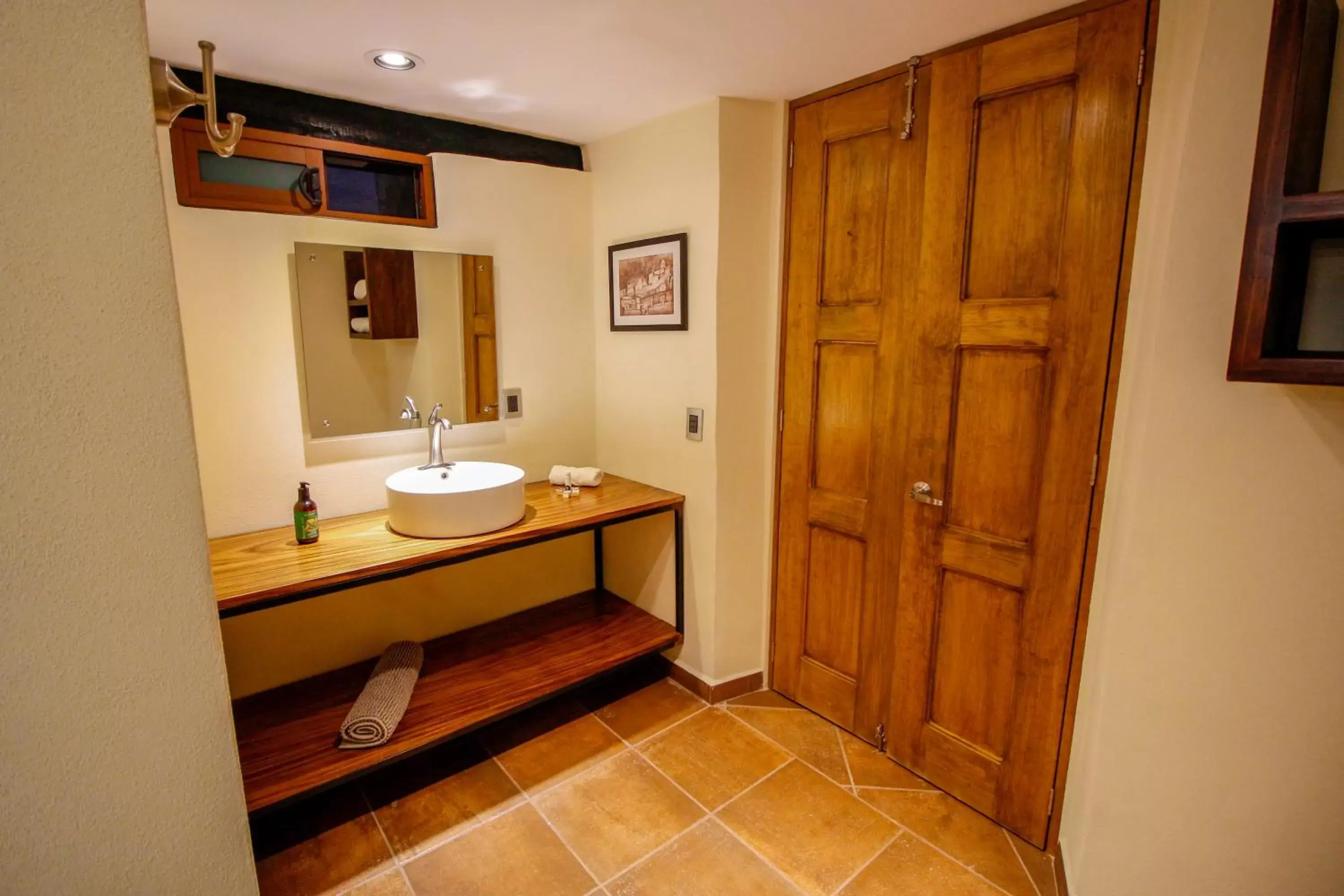 Bathroom in Hotel La Notaría