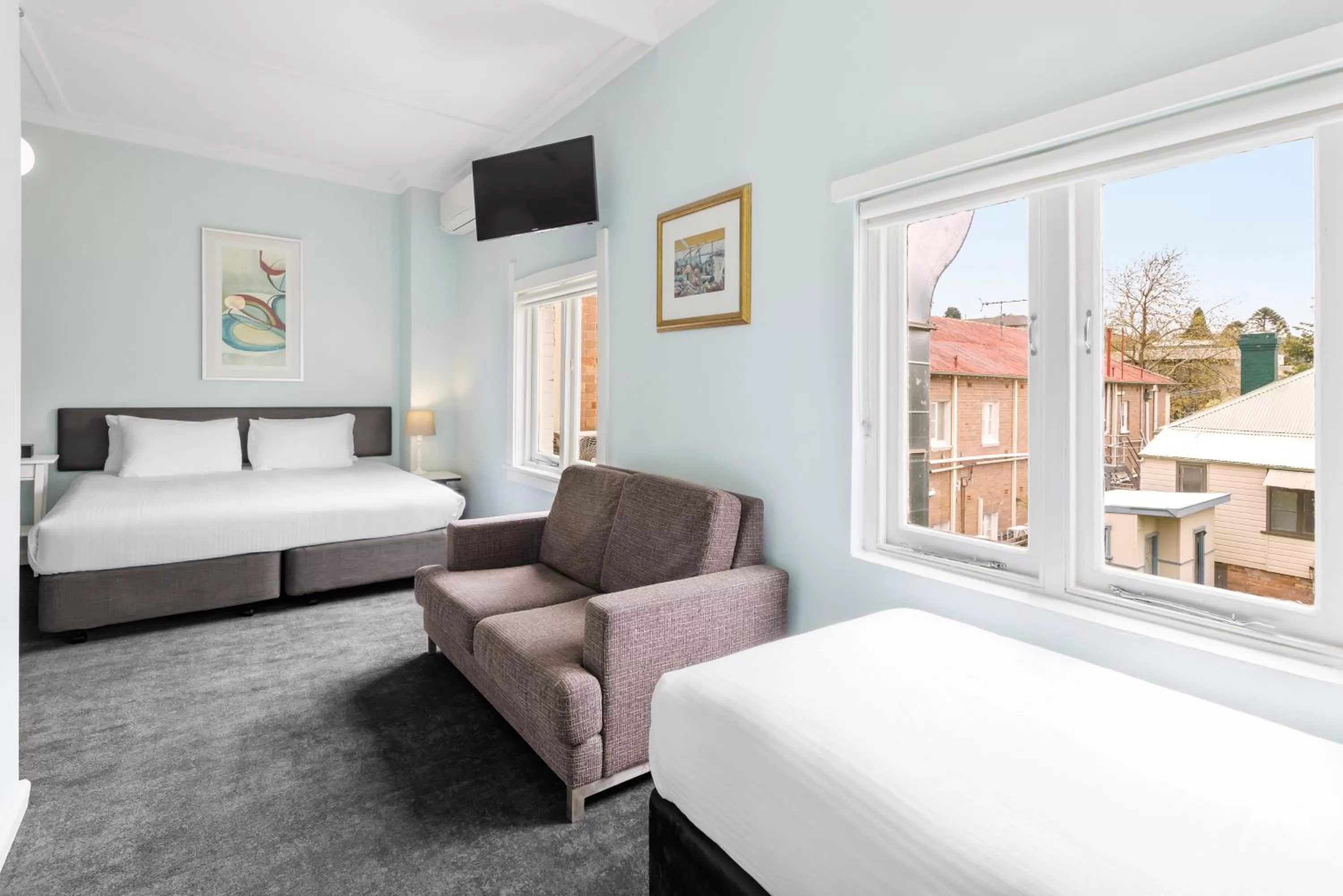 Bedroom, Bed in Hotel Blue & Cottages Katoomba