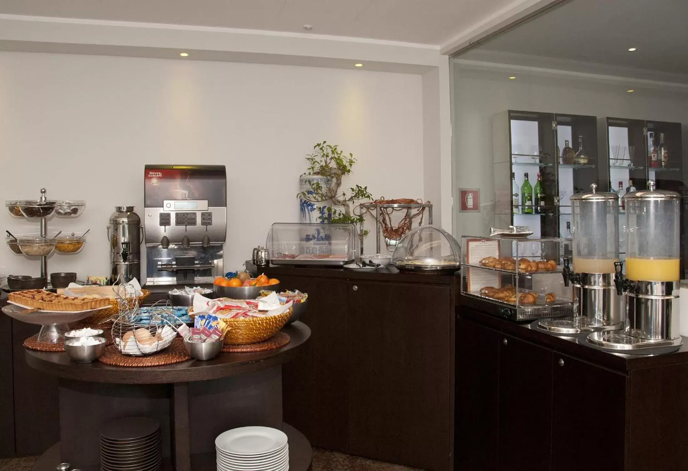 Breakfast, Restaurant/Places to Eat in Hotel Villa Pannonia