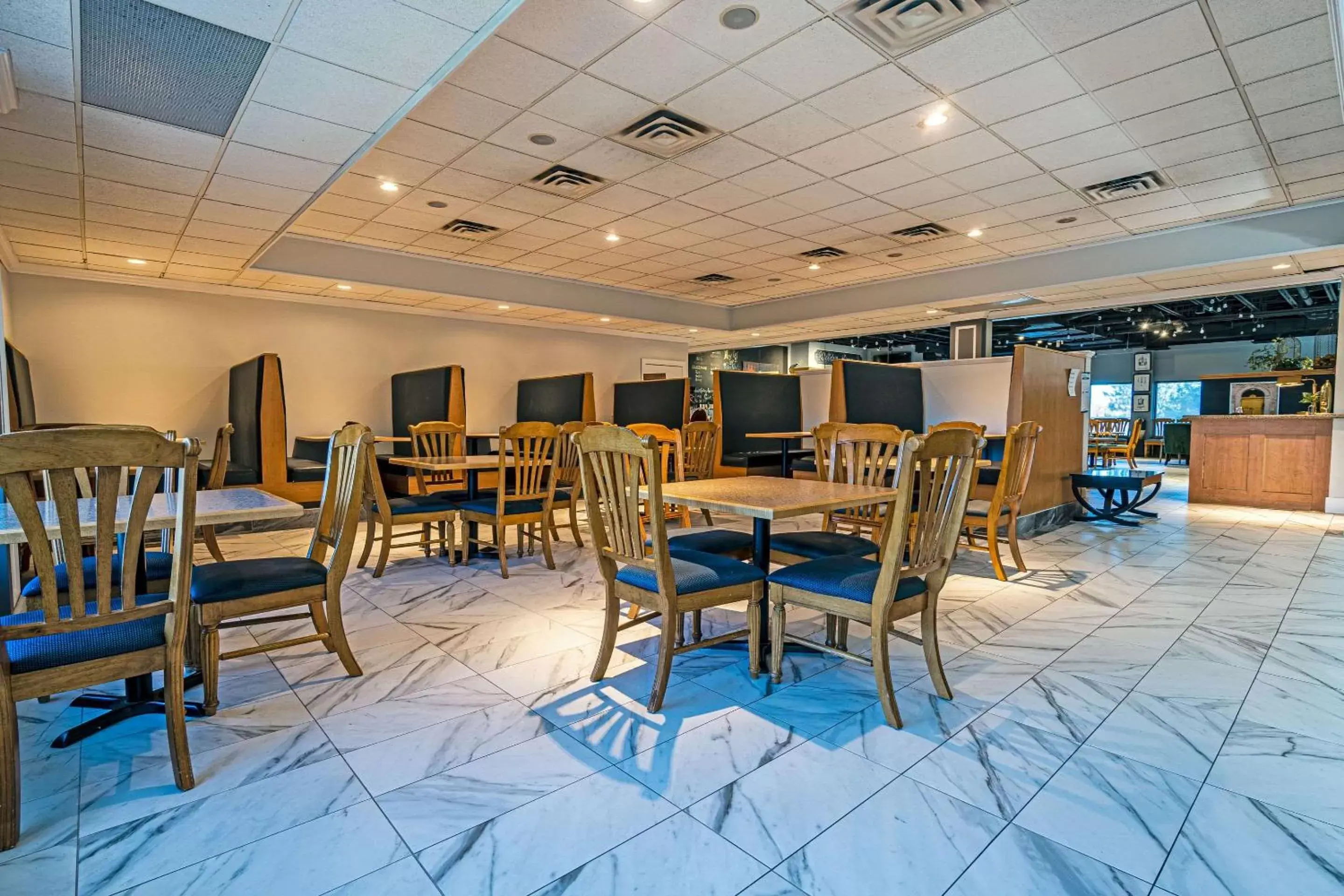 Restaurant/Places to Eat in Quality Inn Halifax Airport
