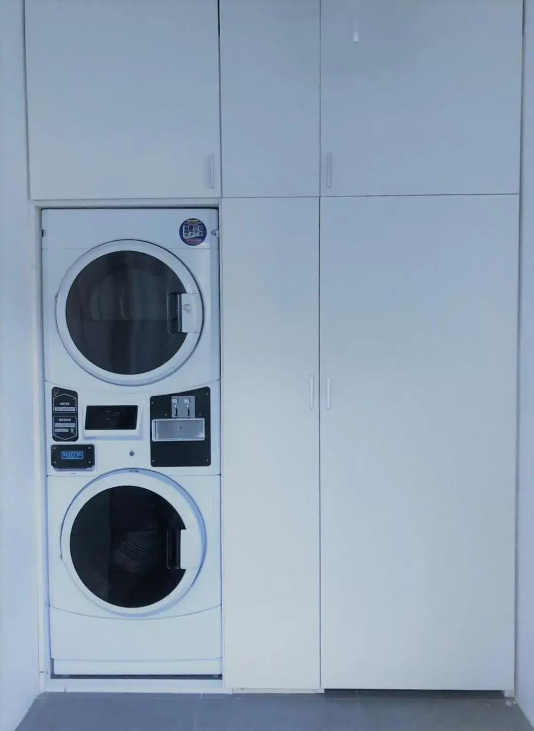 washing machine, Kitchen/Kitchenette in Amare Suite & Apartments