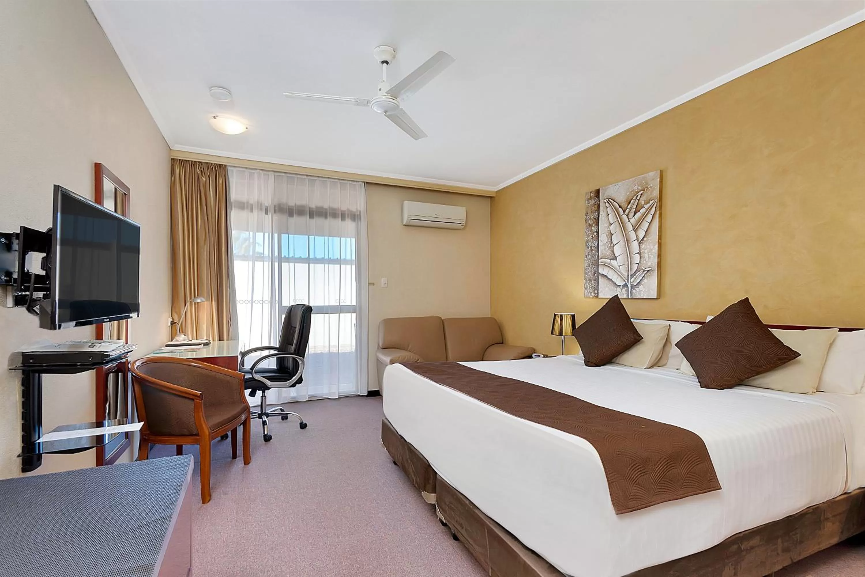Bedroom, Bed in Comfort Inn Whyalla