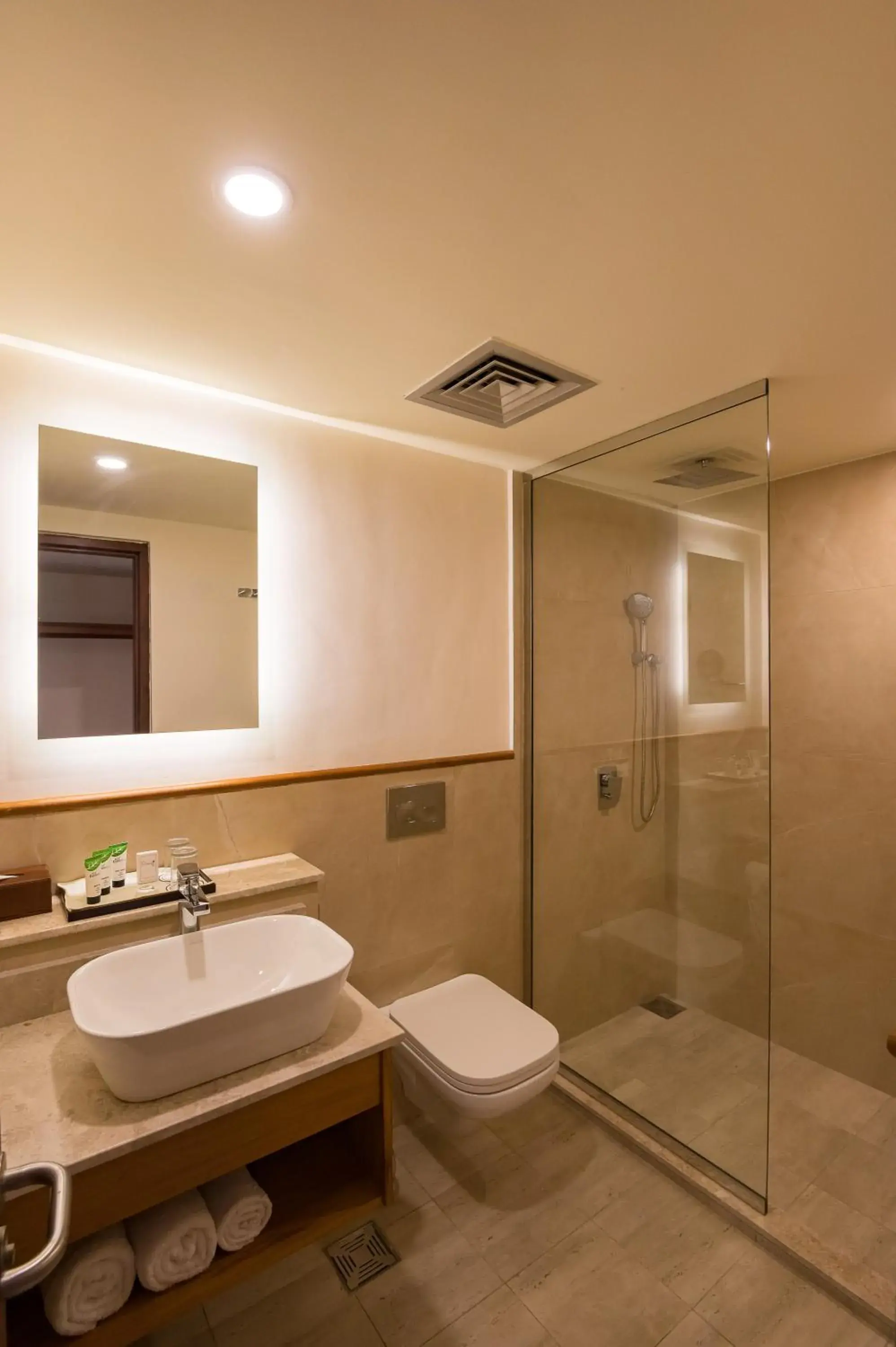 Superior Twin Room with Sea View in White Sands Hotel Superior Twin Room with Sea View in White Sands Hotel