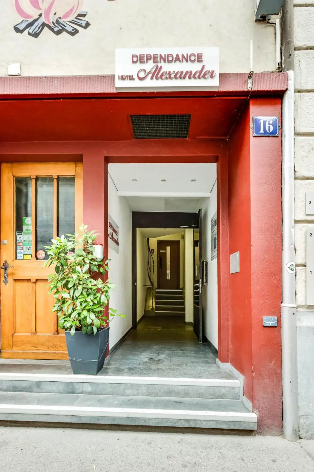 Facade/entrance in Alexander Guesthouse Zurich Old Town