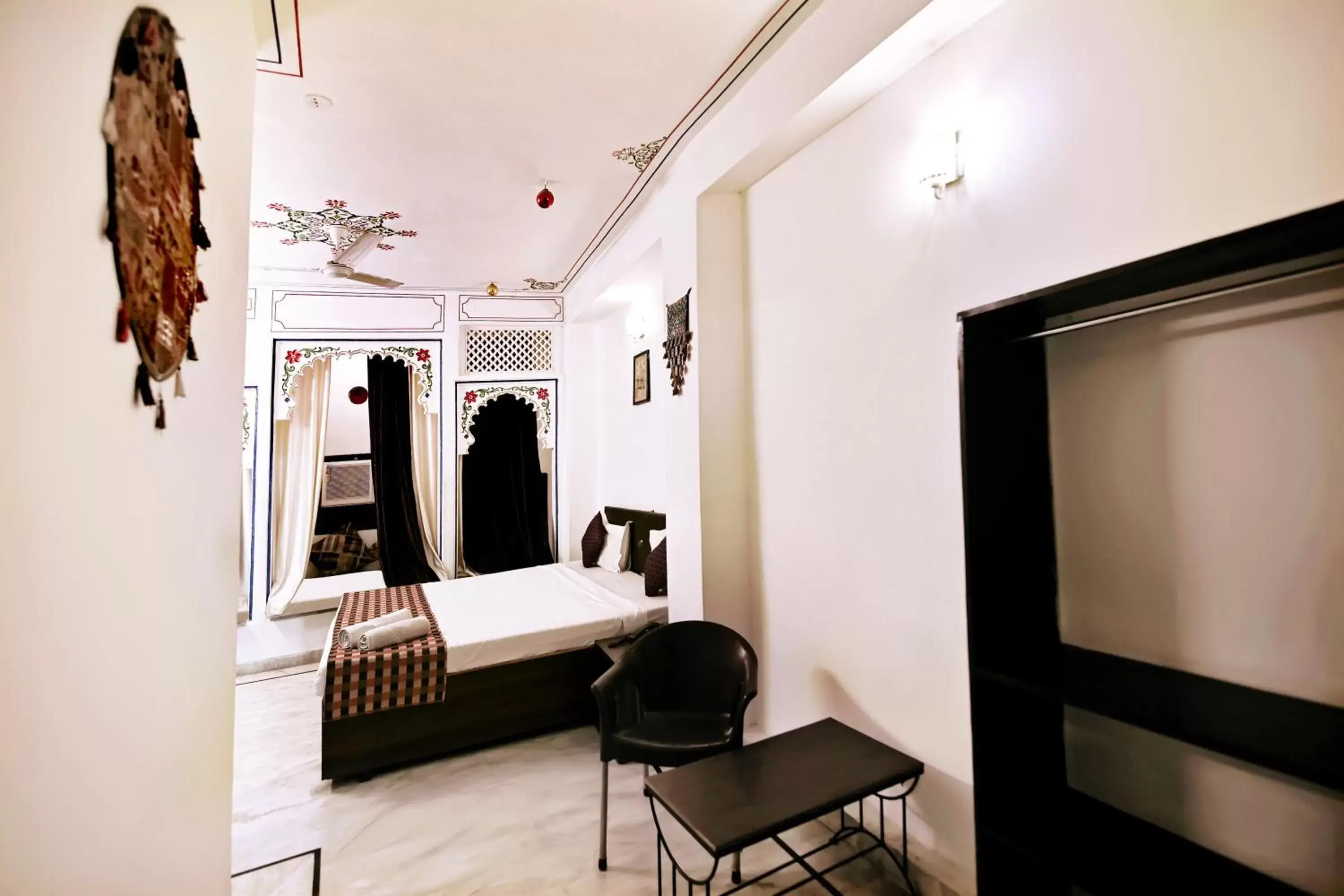 Large Double Room in The Lake View Hotel- On Lake Pichola Large Double Room in The Lake View Hotel- On Lake Pichola