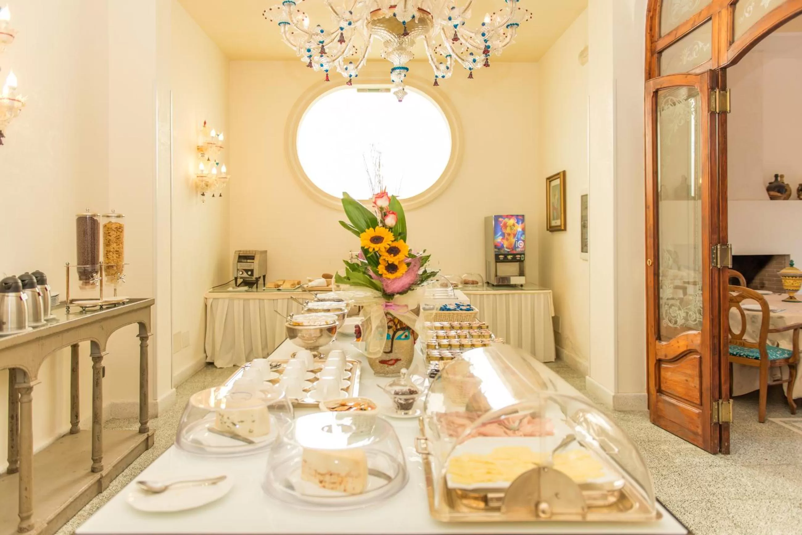 Restaurant/places to eat in Grand Hotel Di Lecce
