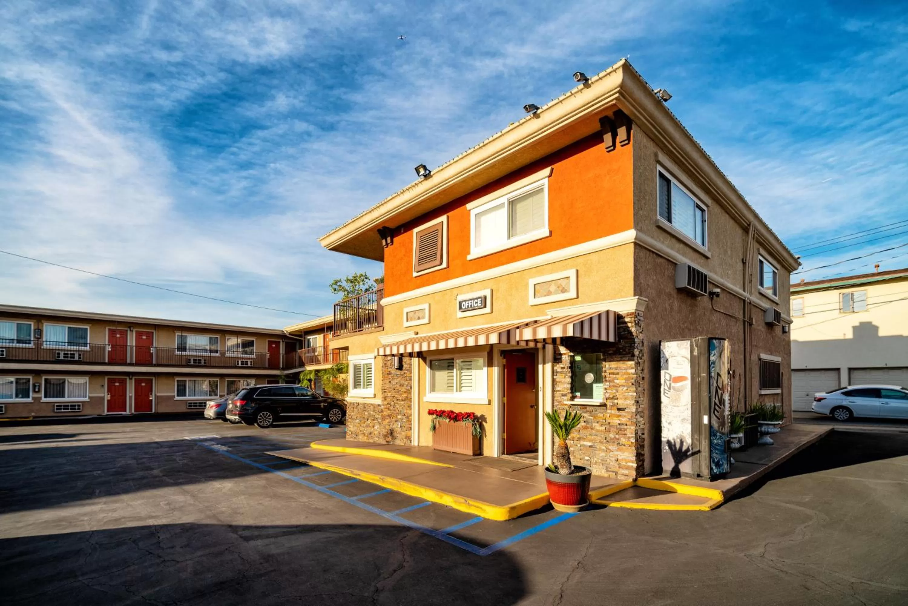 Property building in Friendly Hills Inn