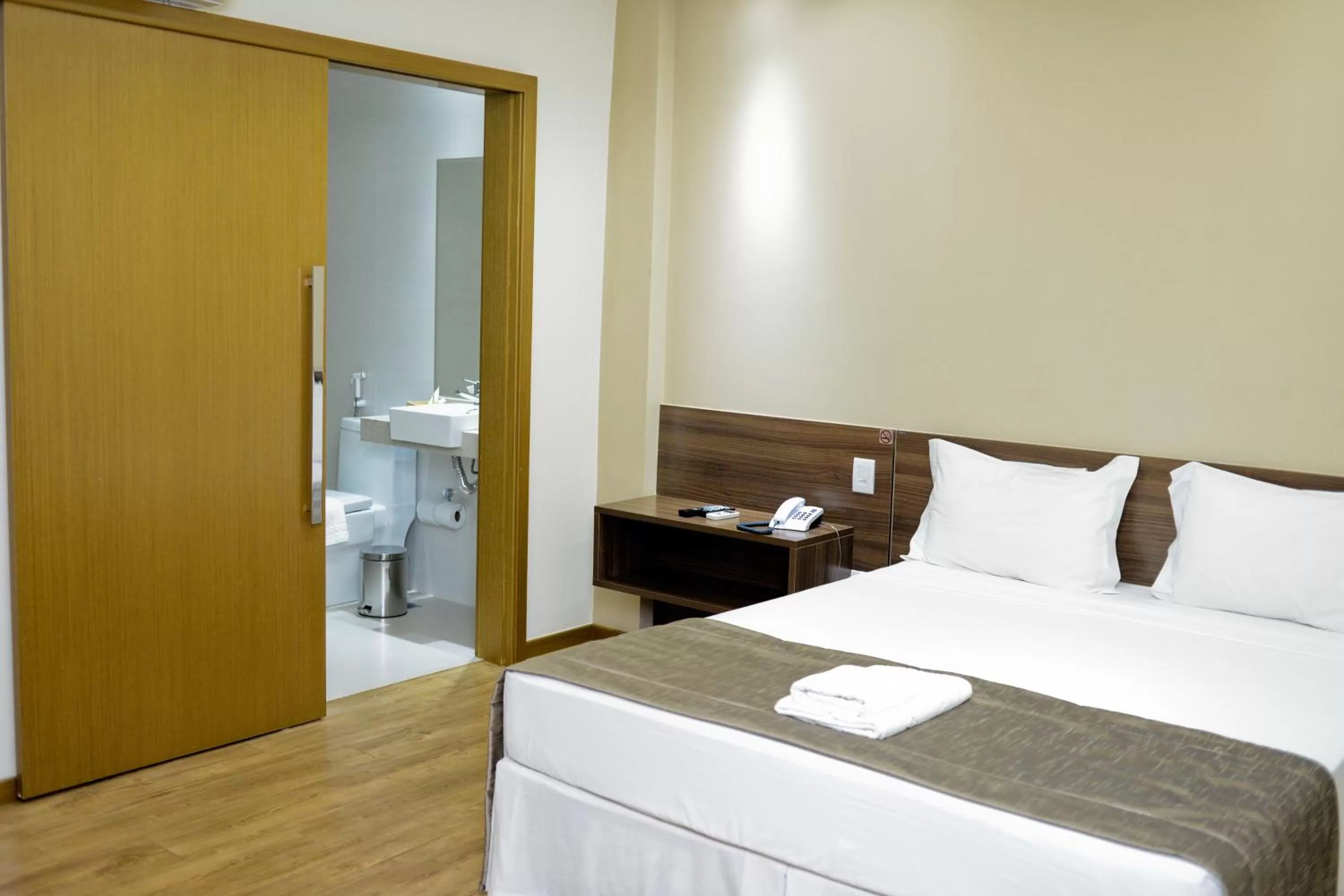 Decorative detail, Bed in Hotel Mohave