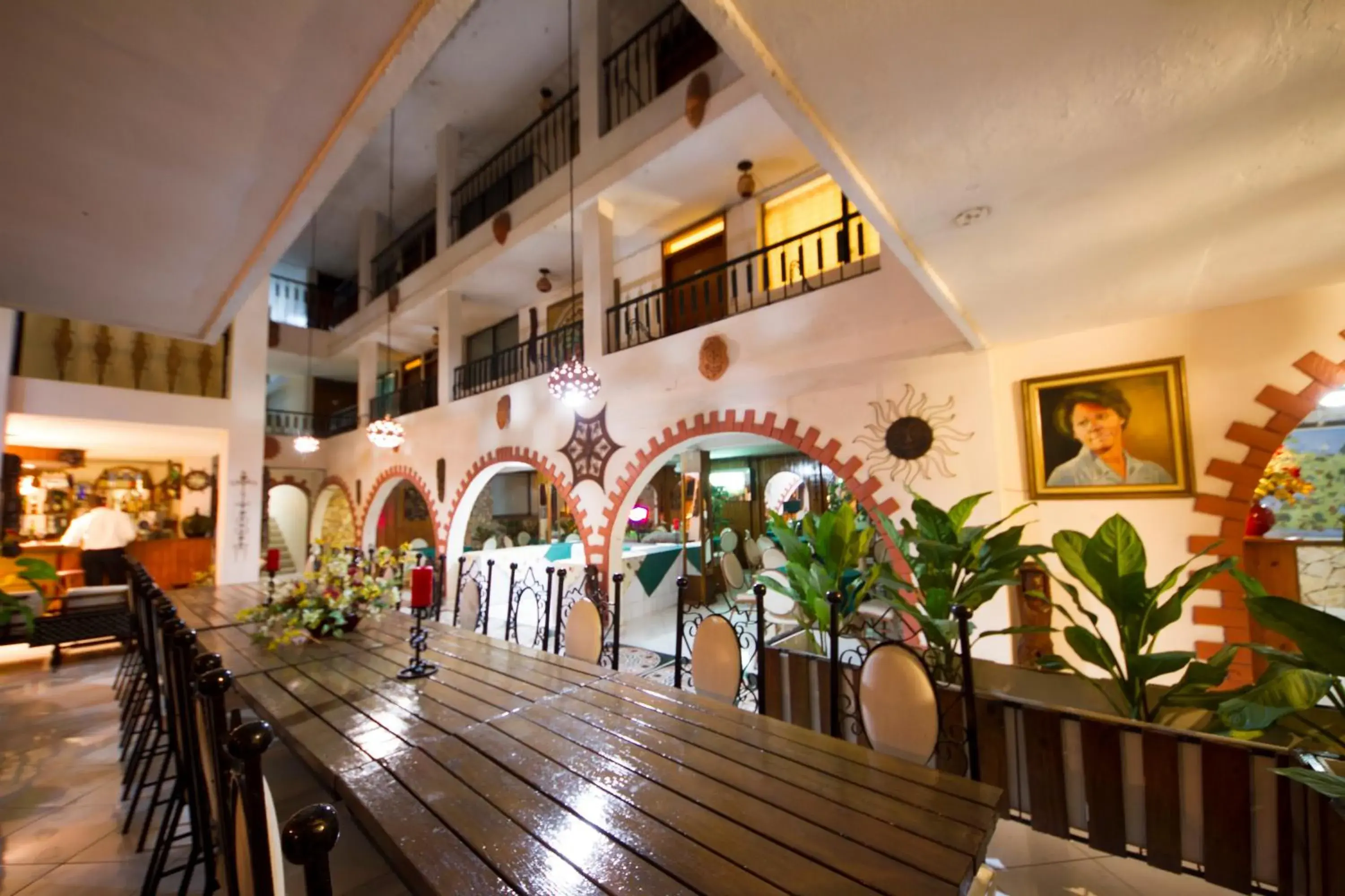 Dining area, Restaurant/Places to Eat in Ideal Villa Hotel
