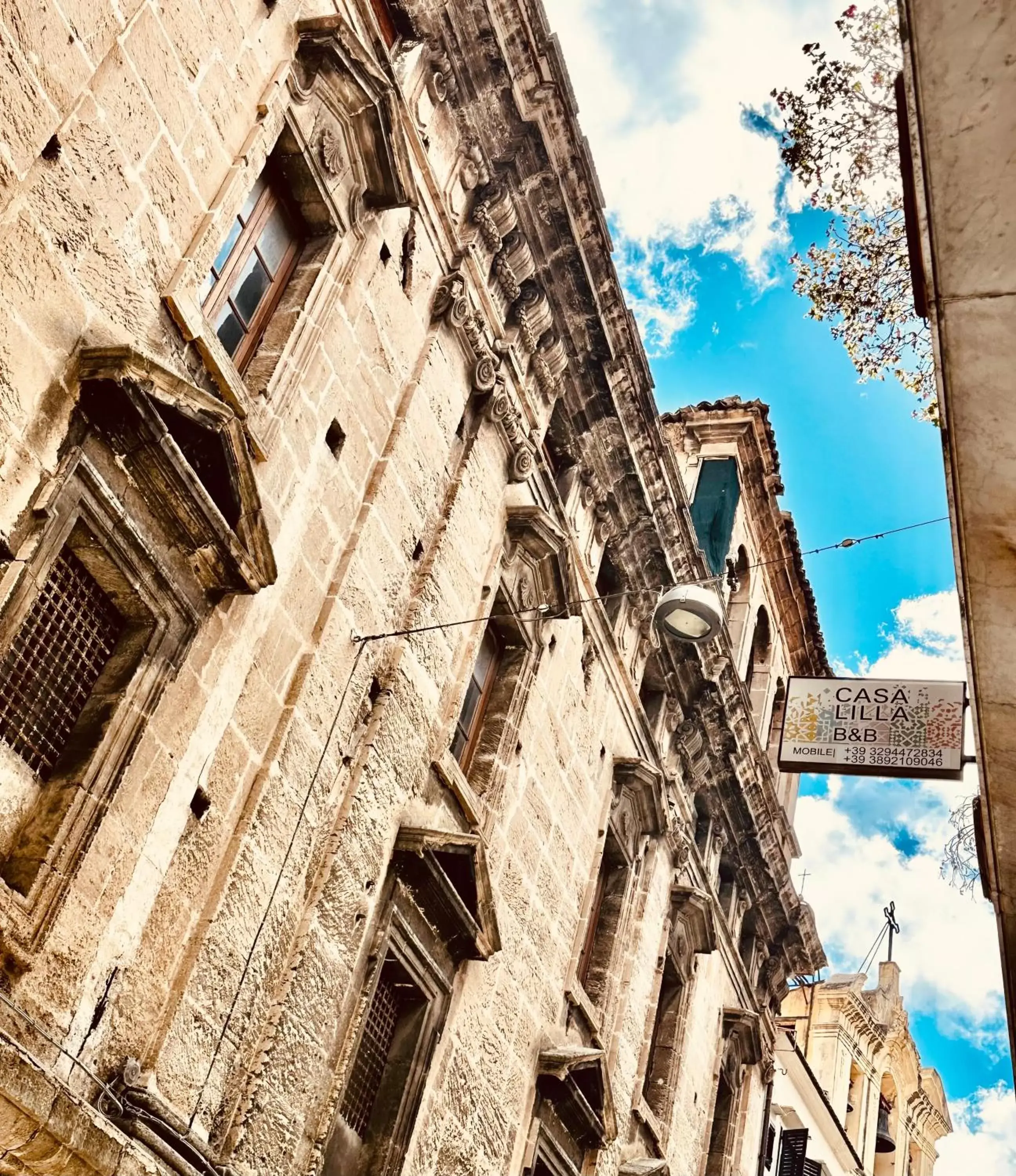 Facade/entrance, Bird's-eye View in Casa Lilla