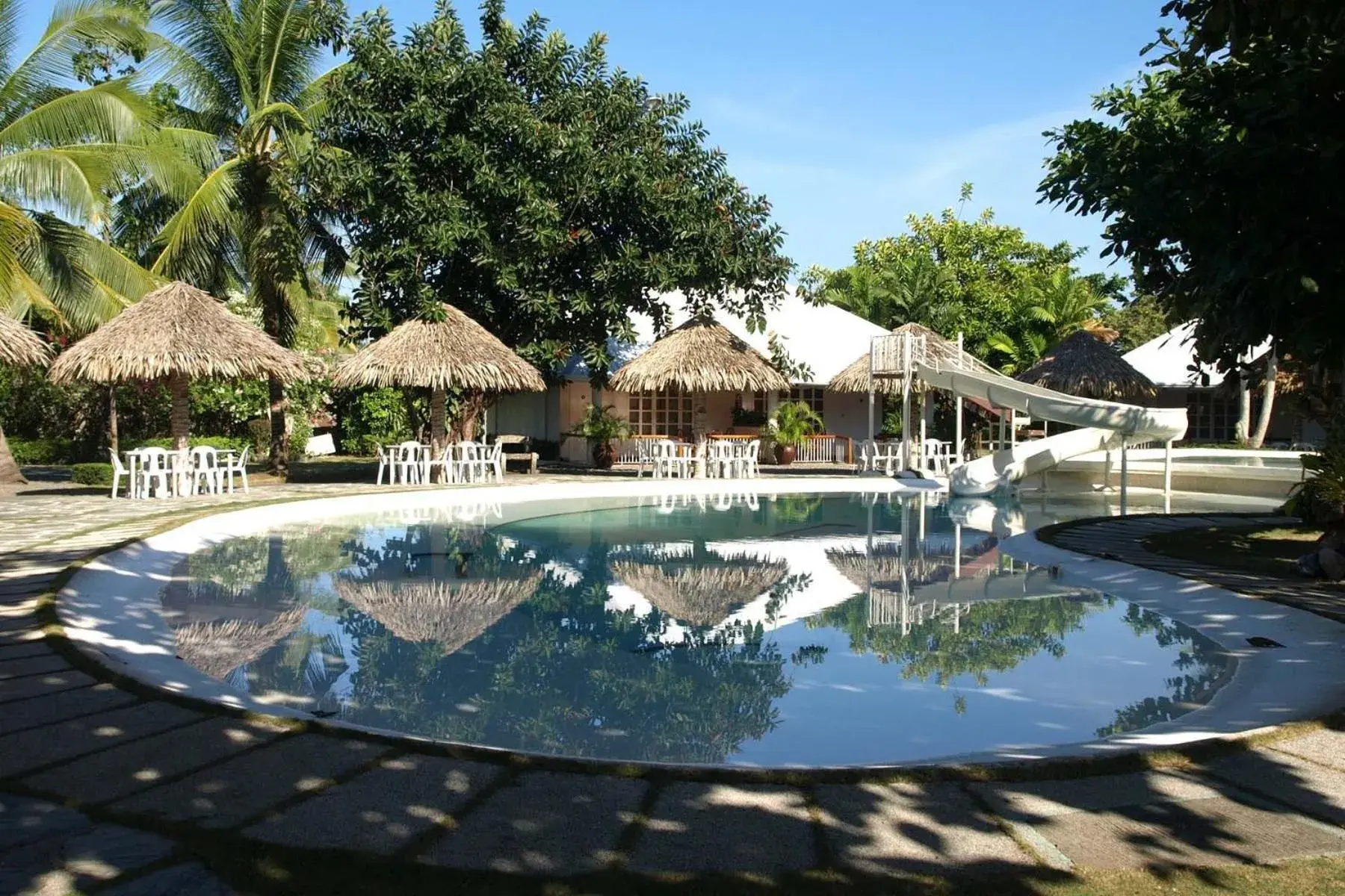 Day, Swimming Pool in Almont Inland Resort