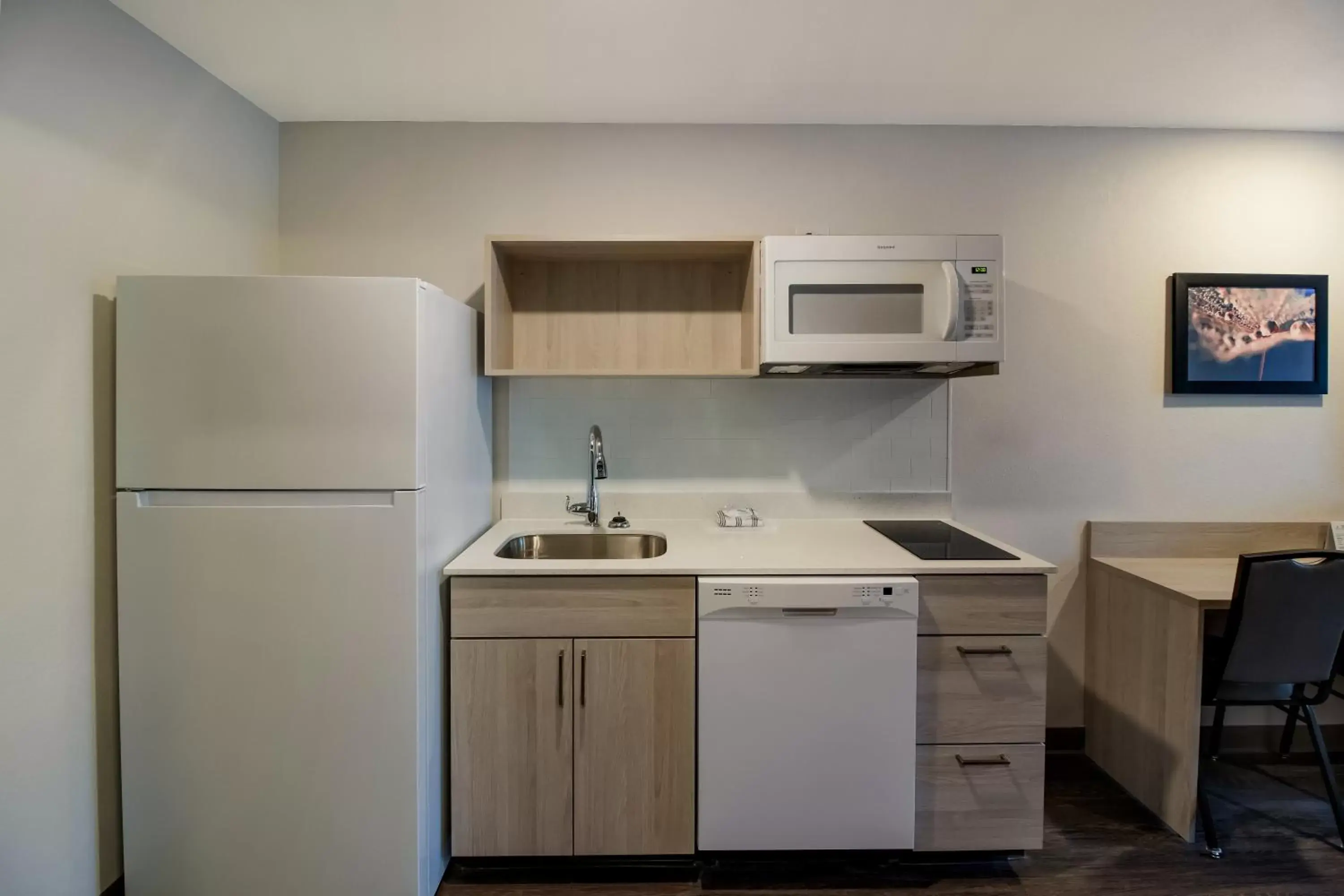 Kitchen or kitchenette, Kitchen/Kitchenette in WoodSpring Suites Hermitage - Nashville Airport