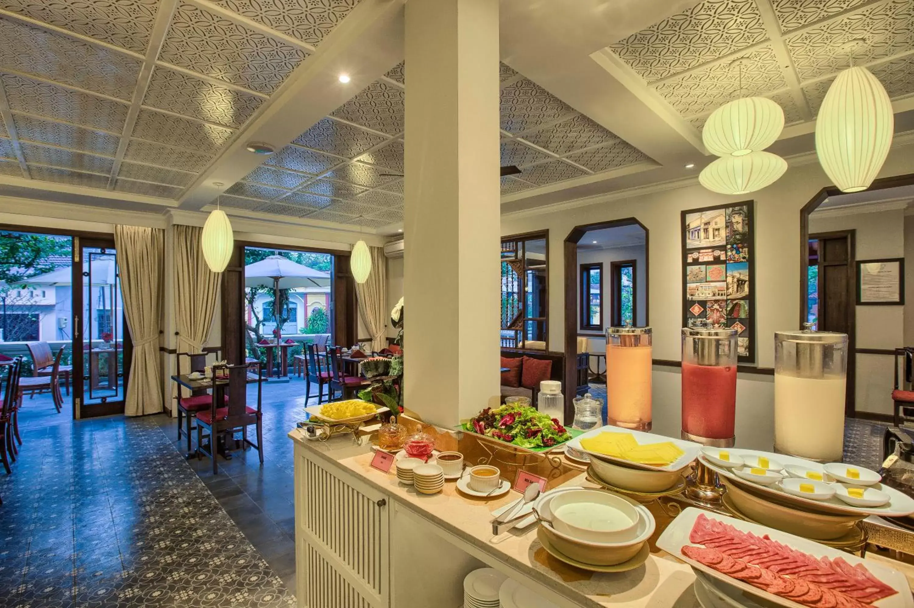 Restaurant/places to eat in Cozy Hoian Villas Boutique Hotel