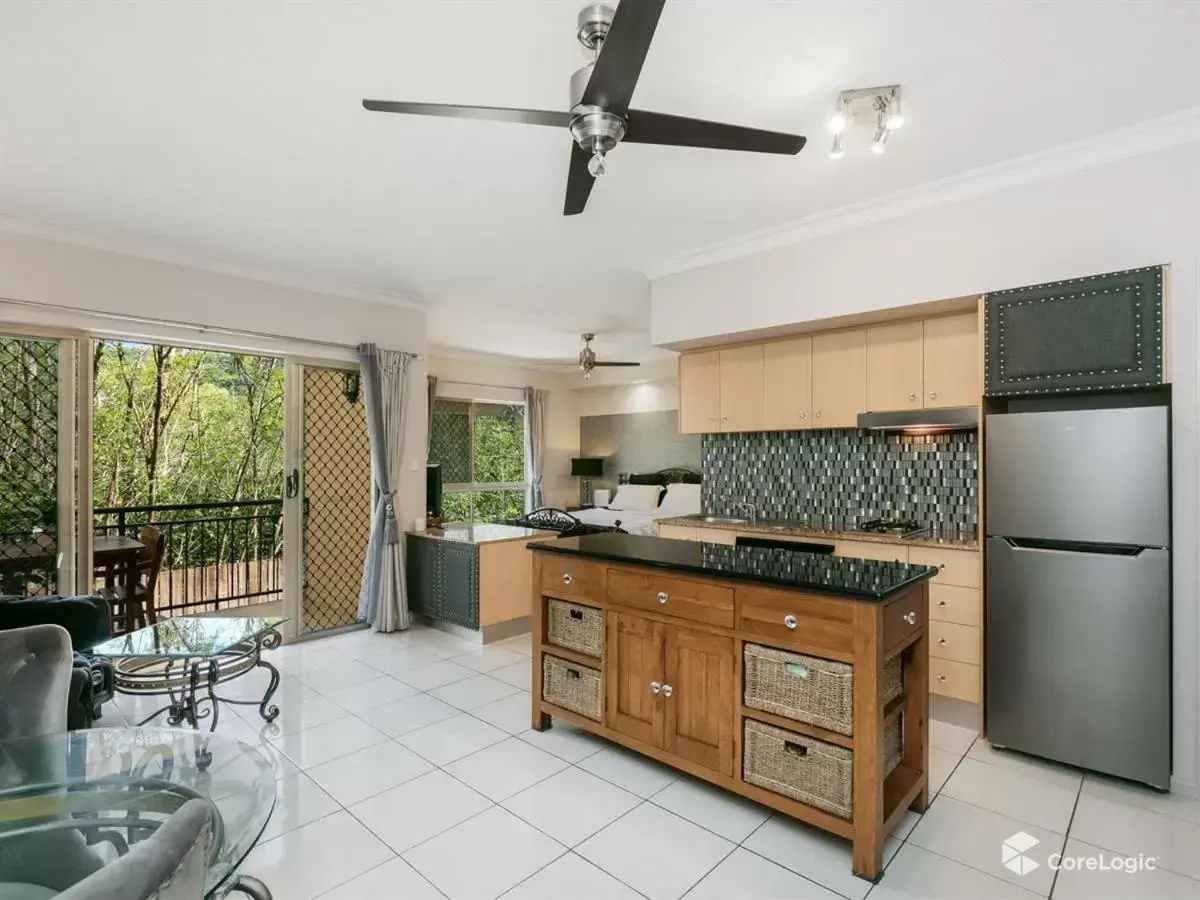 Kitchen/Kitchenette in The Lakes Resort Cairns