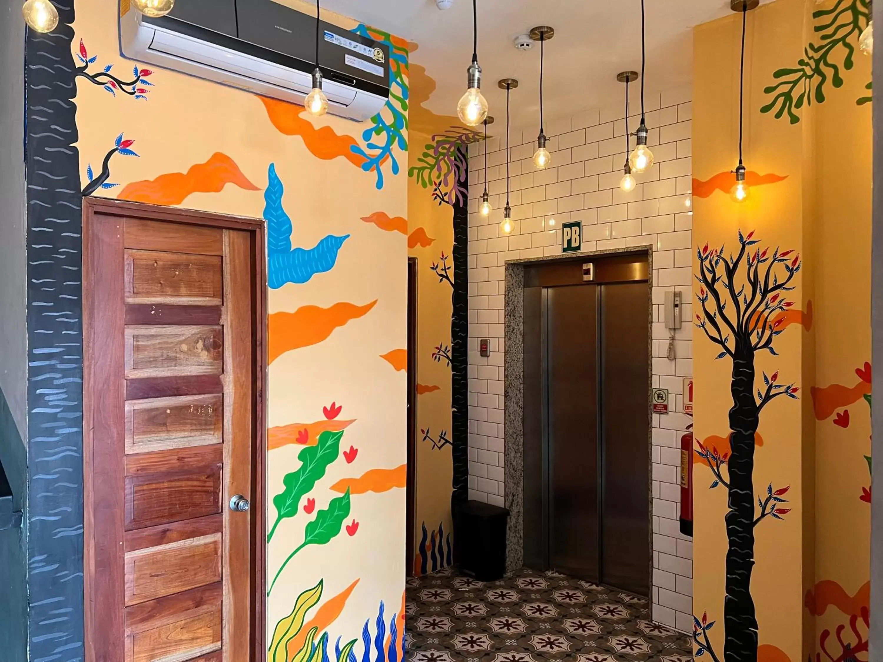 Lobby or reception in Canova Lobby or reception in Canova