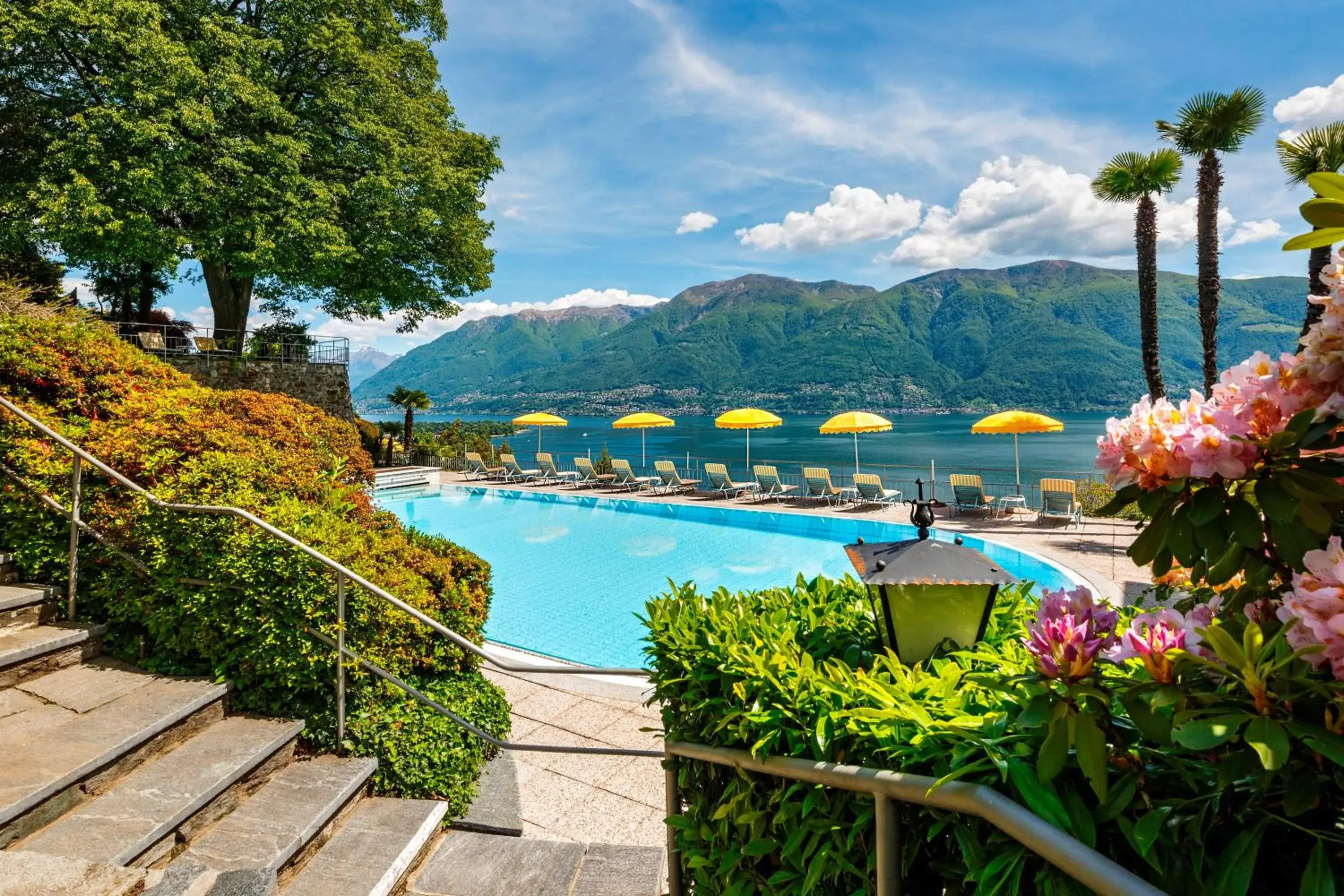 Lake view, Swimming Pool in Casa Berno Swiss Quality Hotel