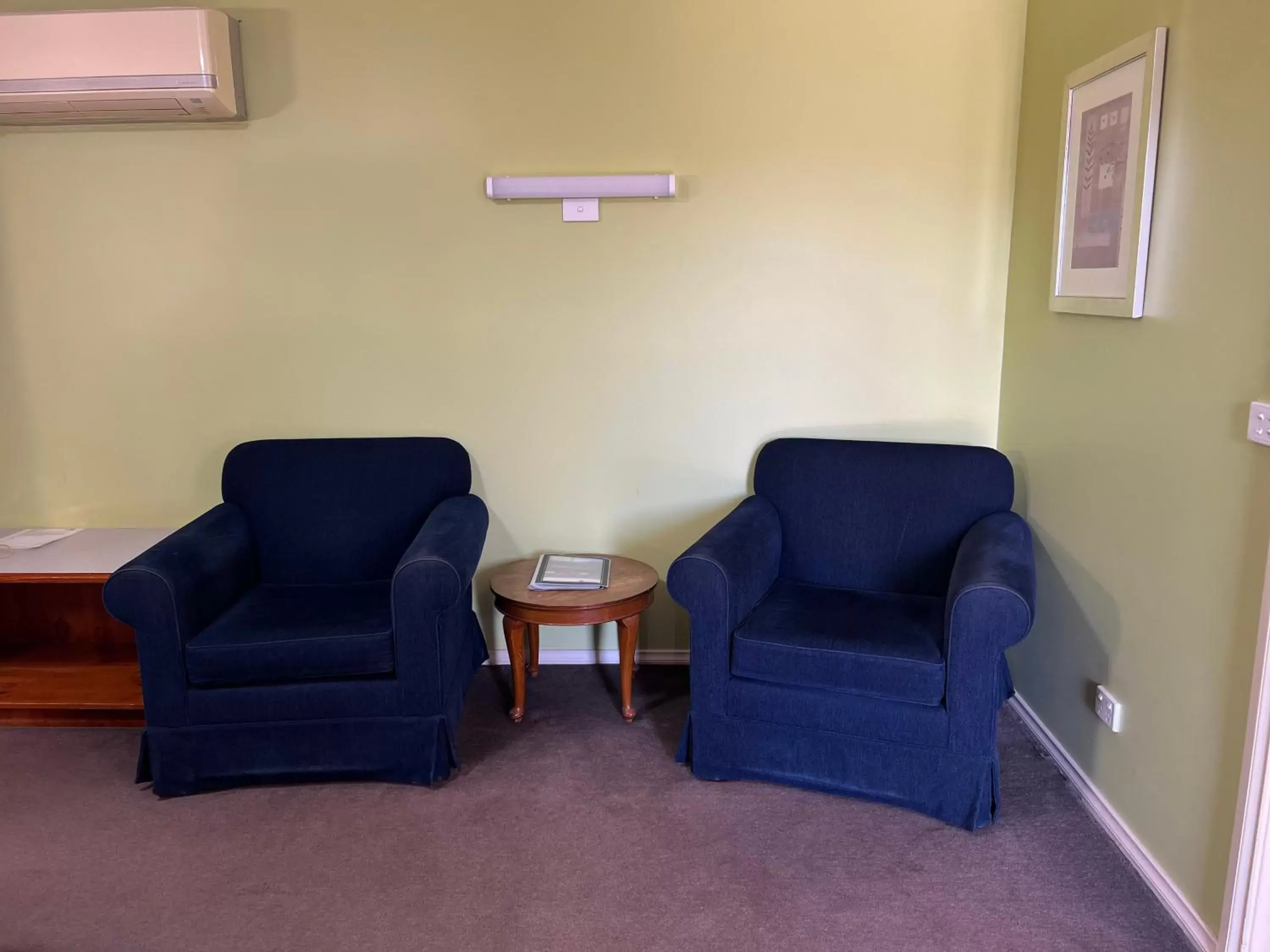 Seating Area in Tumut Valley Motel