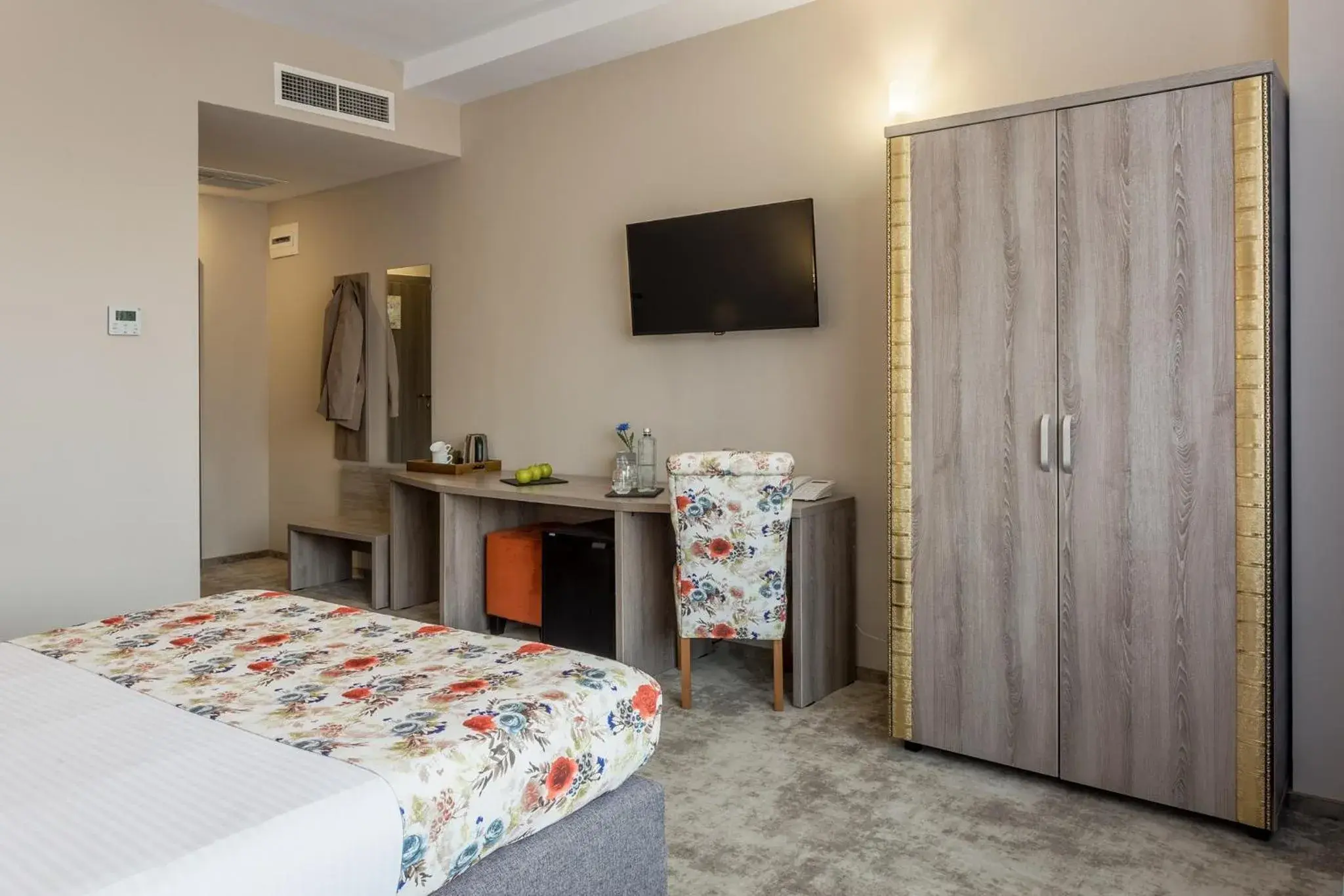 Bedroom, Bed in Prestige Boutique Hotel Craiova Bedroom, Bed in Prestige Boutique Hotel Craiova