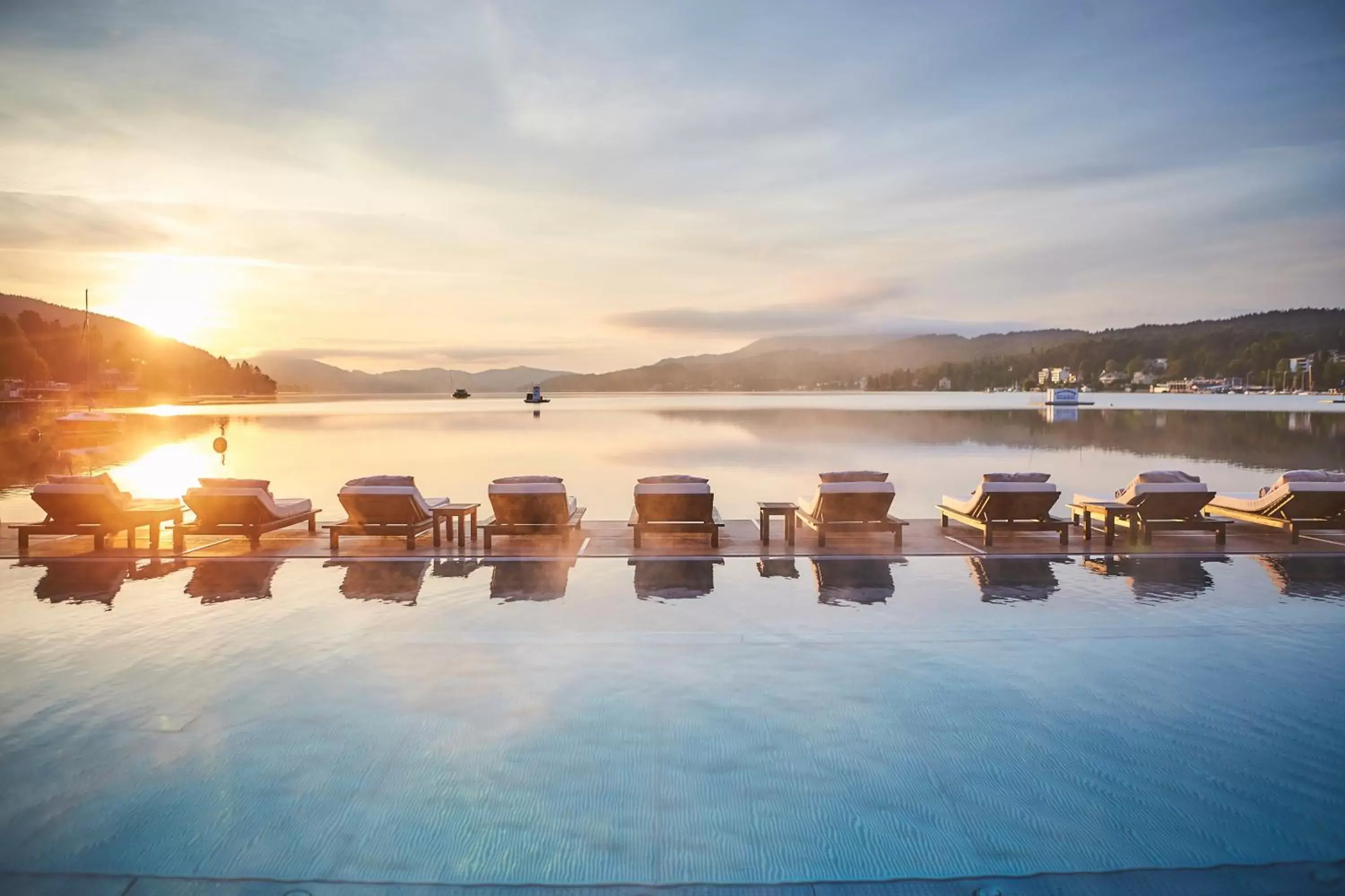 Lake view, Swimming Pool in Falkensteiner Schlosshotel Velden – The Leading Hotels of the World