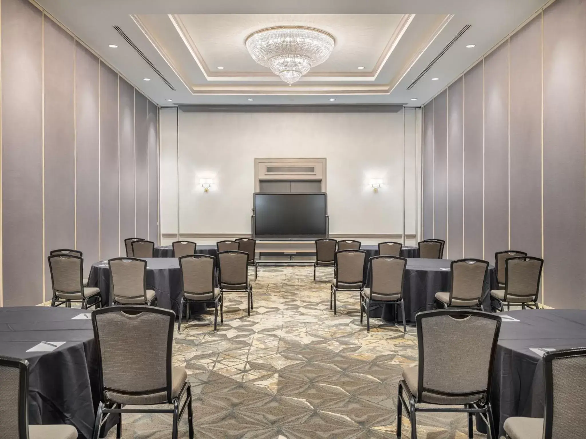 Meeting/conference room in Crowne Plaza College Park - Washington DC