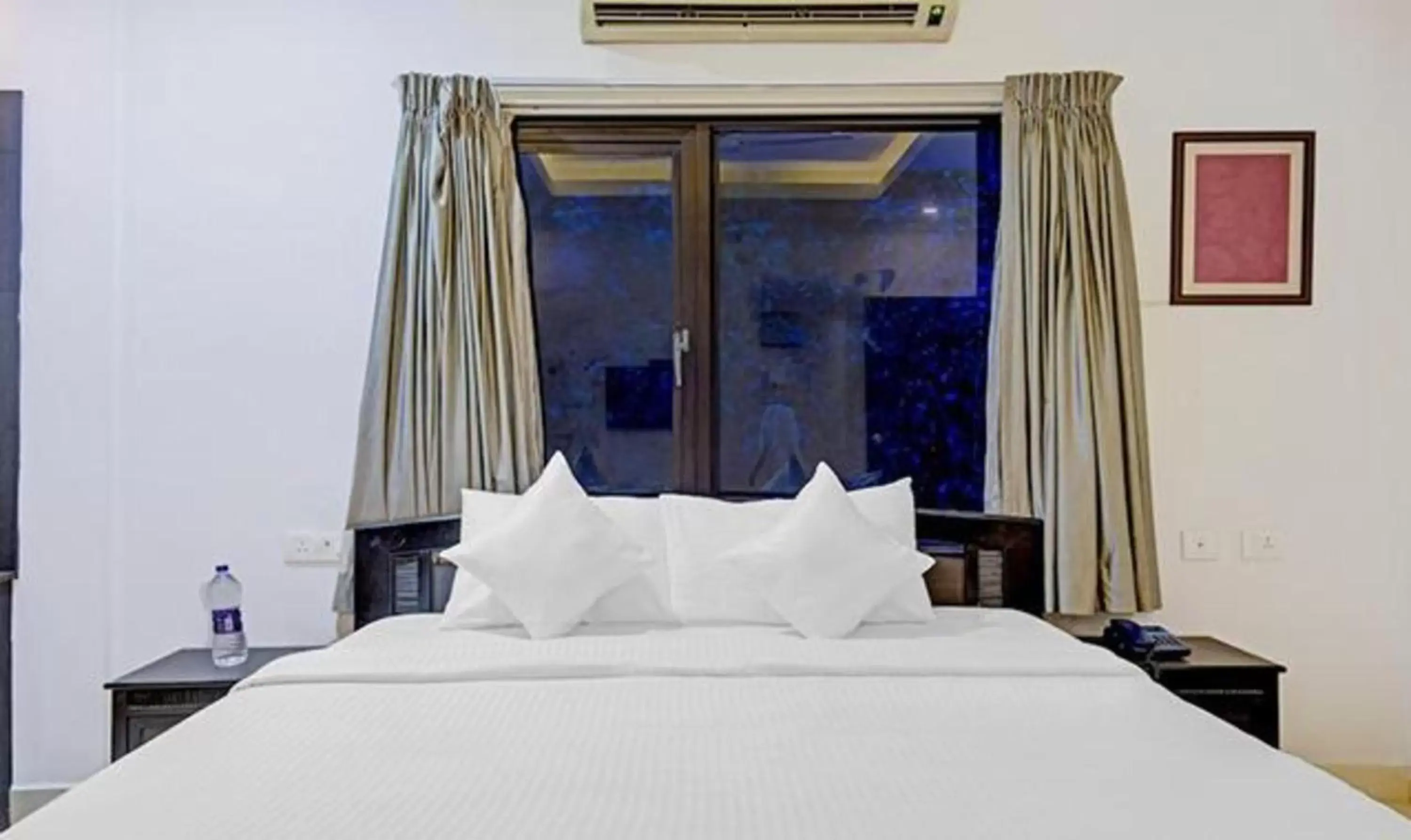 Photo of the whole room, Bed in FabHotel Skyry Photo of the whole room, Bed in FabHotel Skyry