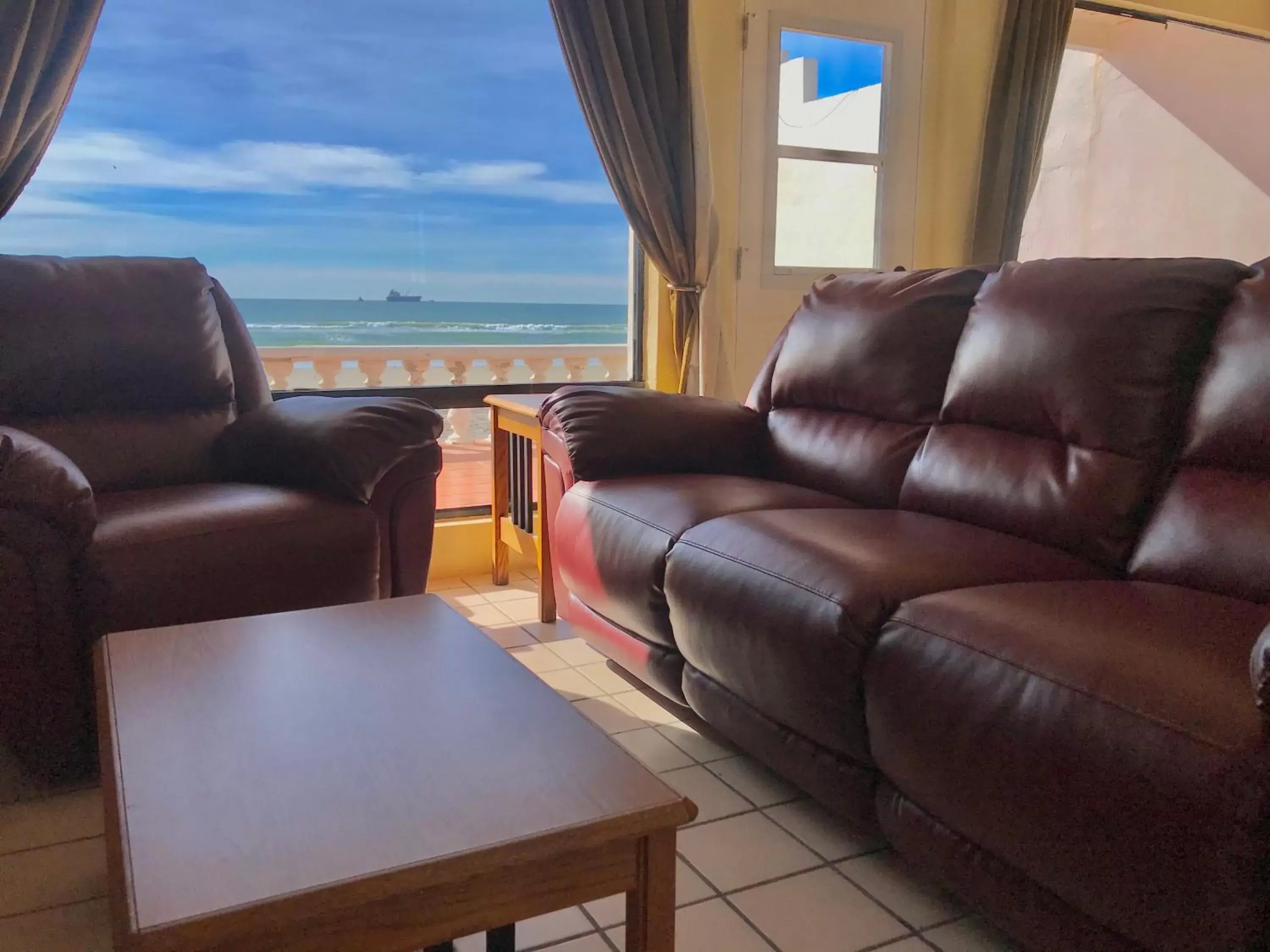 Living room, Seating Area in Quinta Pacifica Beachfront Villas