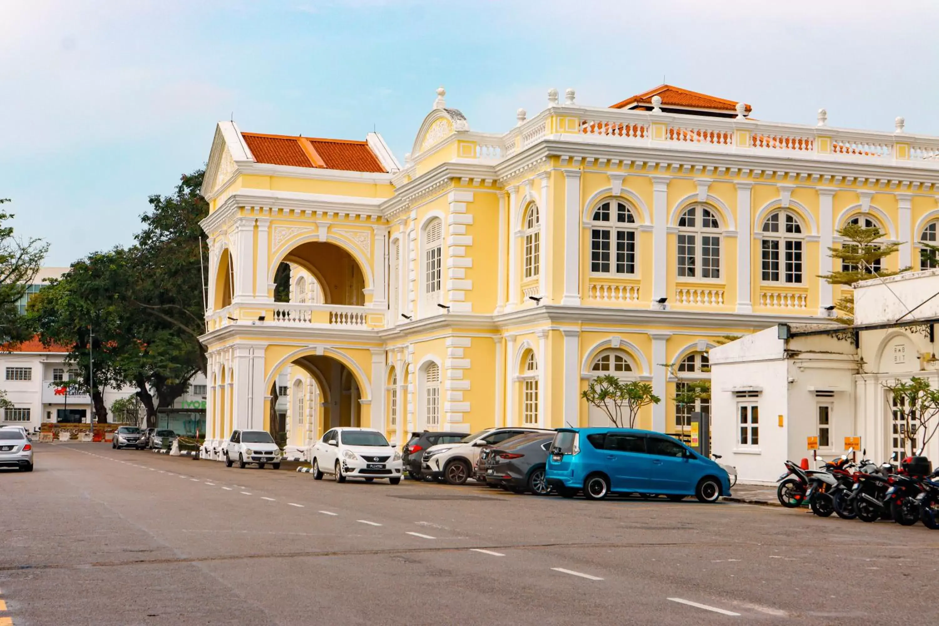 Nearby landmark, Property Building in Bishop Hotel