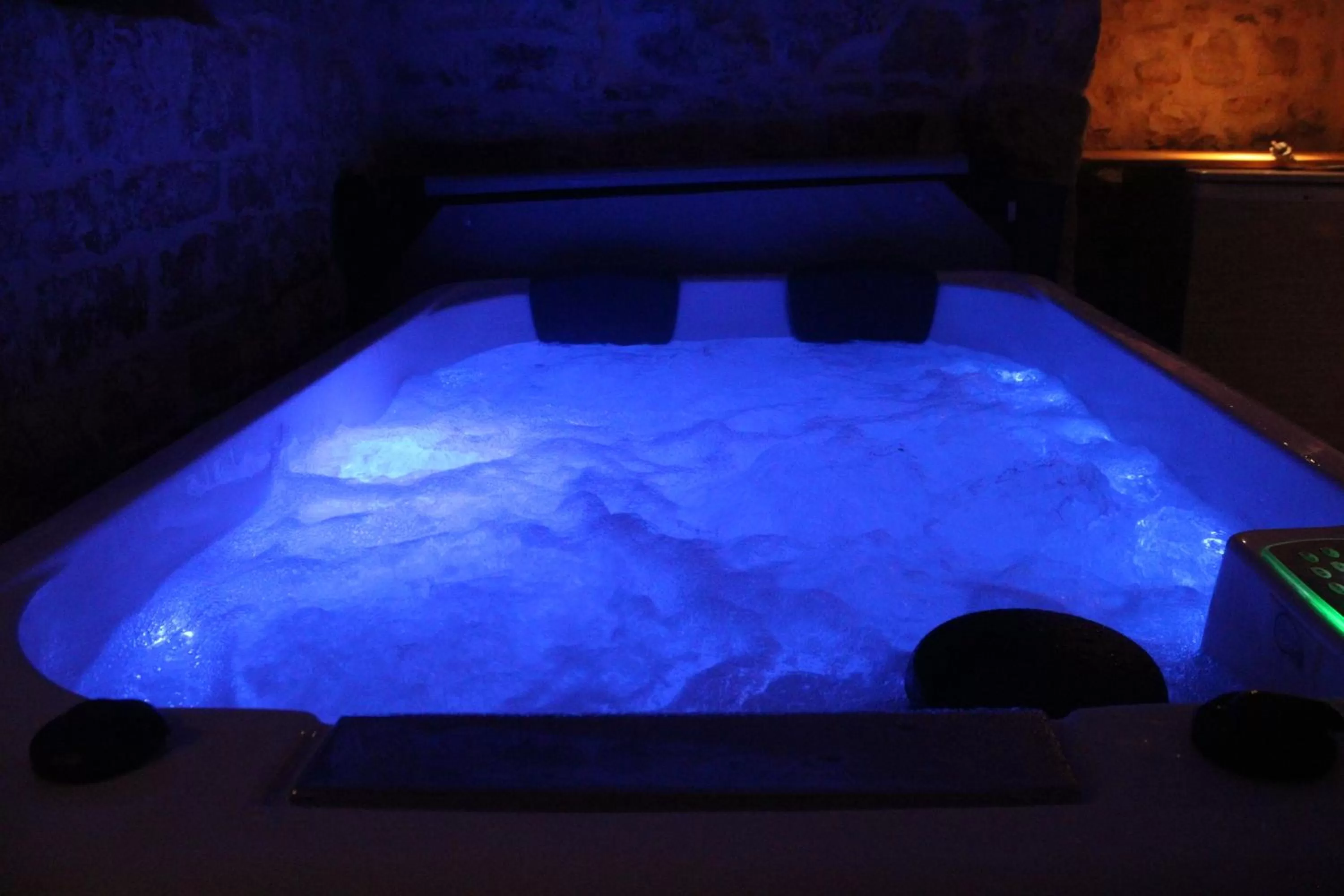 Swimming pool in Albergo Diffuso Dimora Rossi B&B