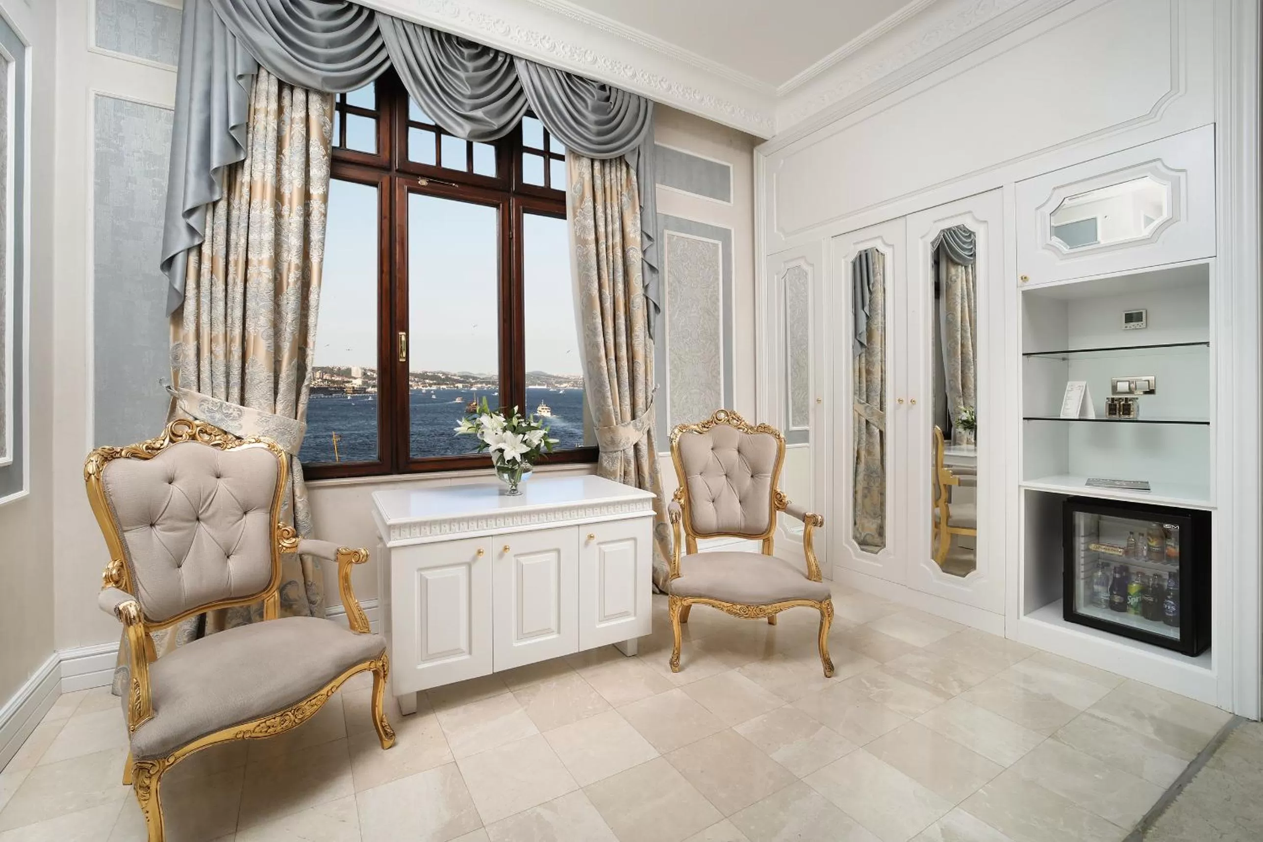 Hot Tub in Legacy Ottoman Hotel Istanbul Old City