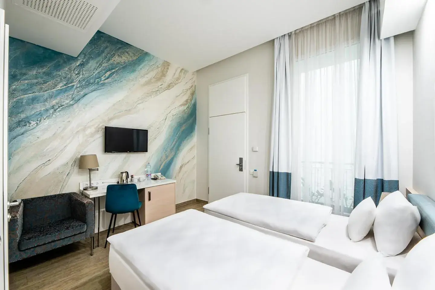 Photo of the whole room, Bed in Atrium Fashion Hotel Photo of the whole room, Bed in Atrium Fashion Hotel