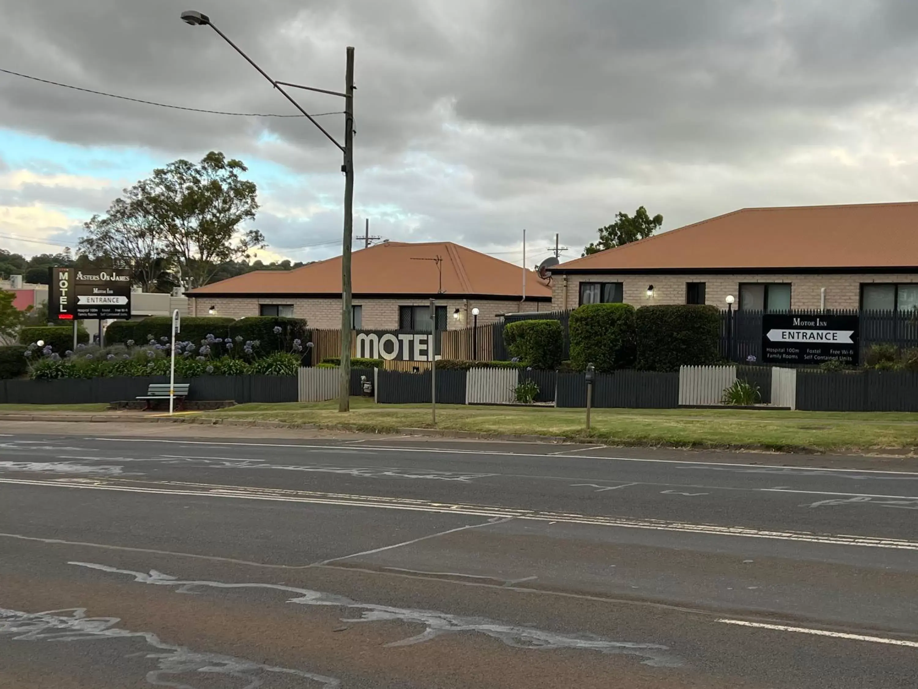 Property Building in Asters On James Motor Inn