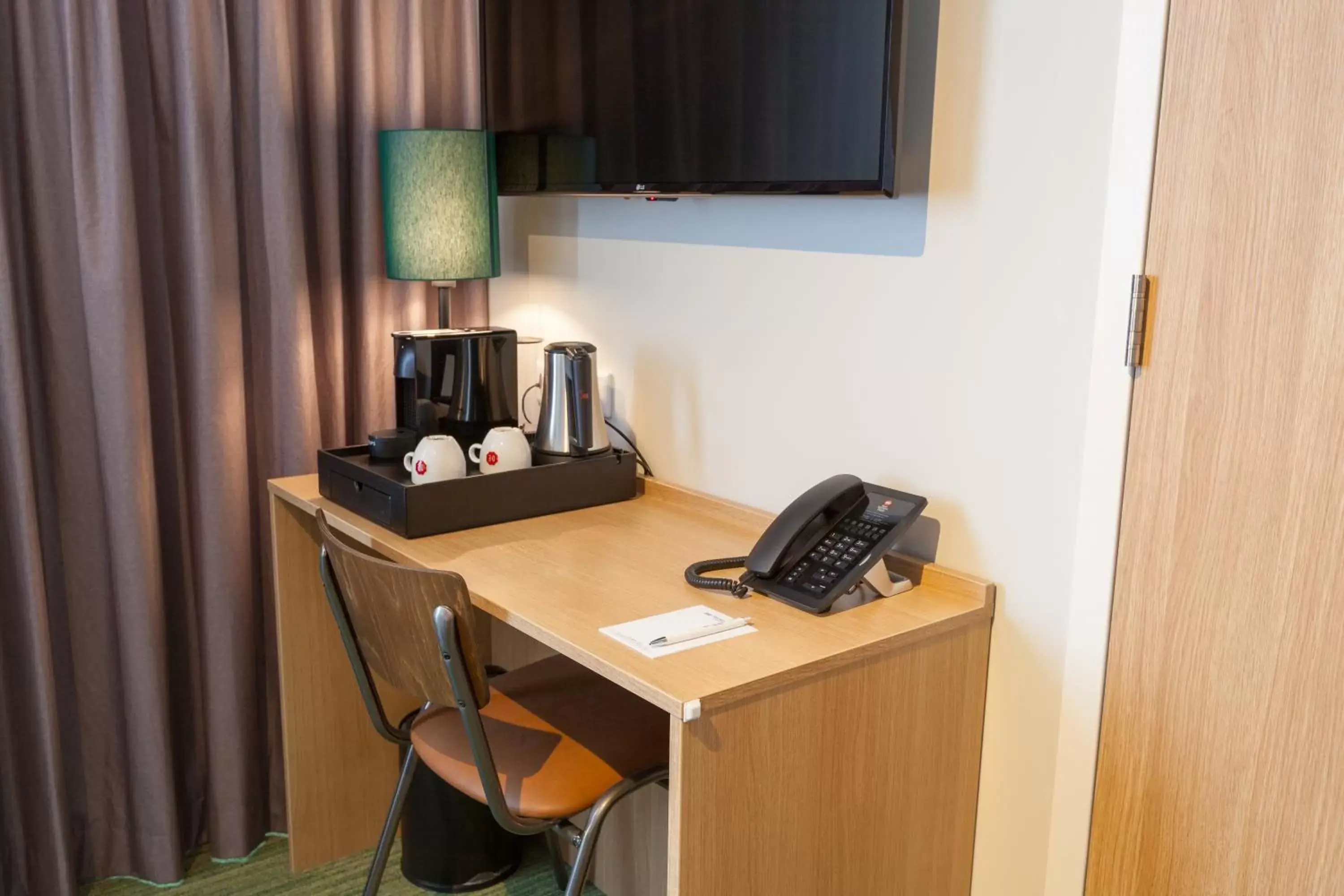 TV and multimedia, TV/Entertainment Center in Best Western Plus Hotel Amstelveen