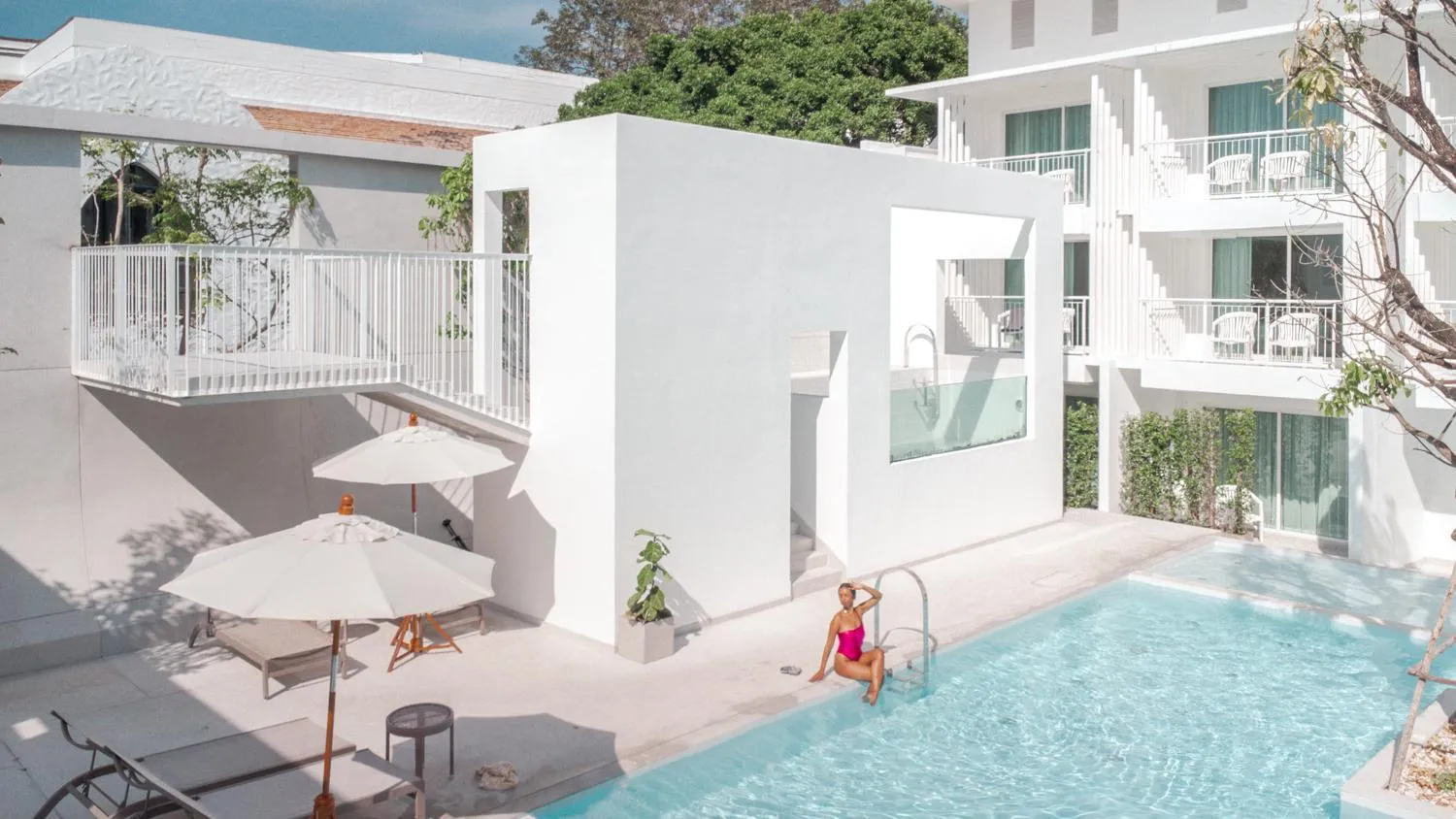 Swimming pool in Prima Hotel Pattaya