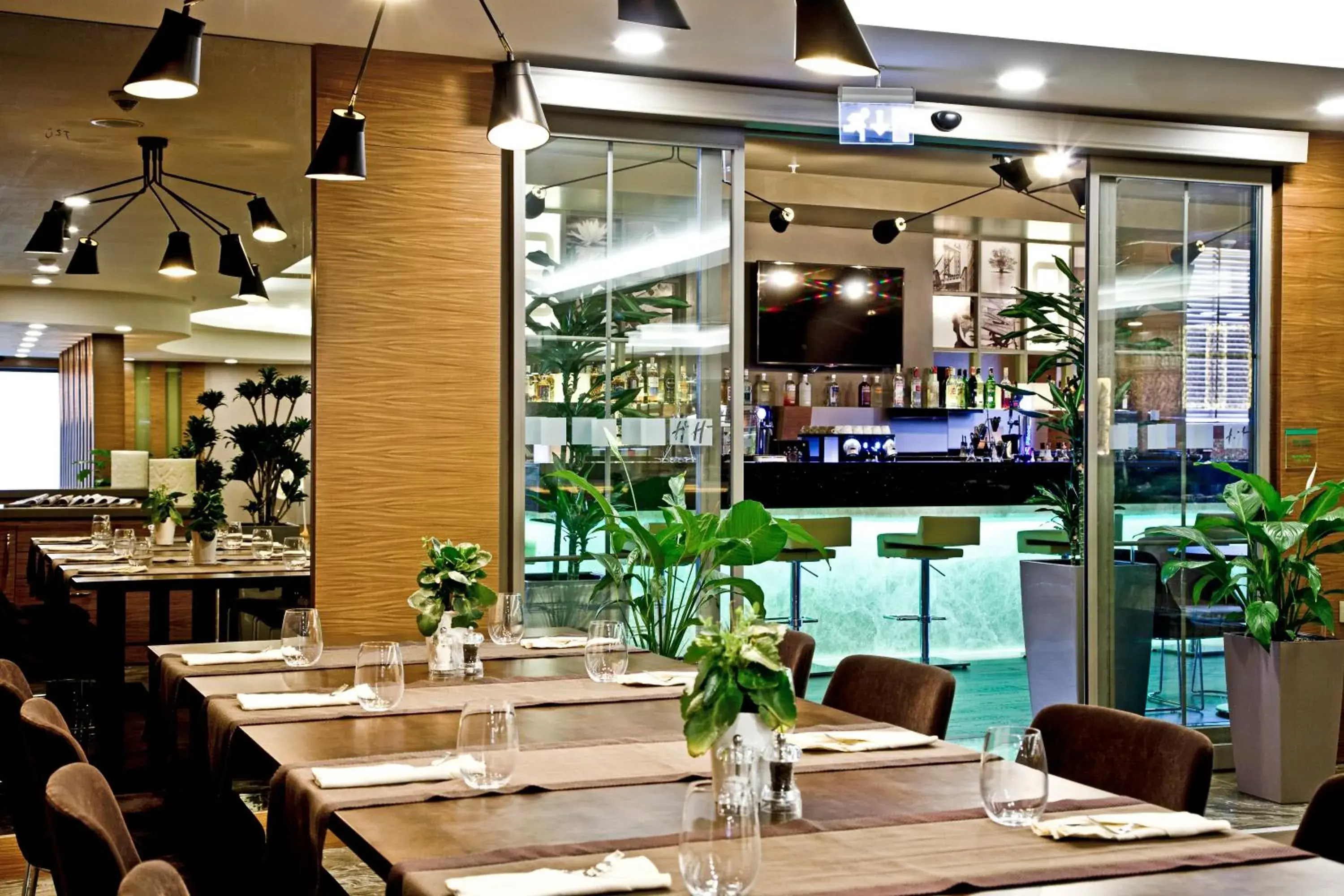 Lounge or bar, Restaurant/Places to Eat in Holiday Inn Gaziantep, an IHG Hotel