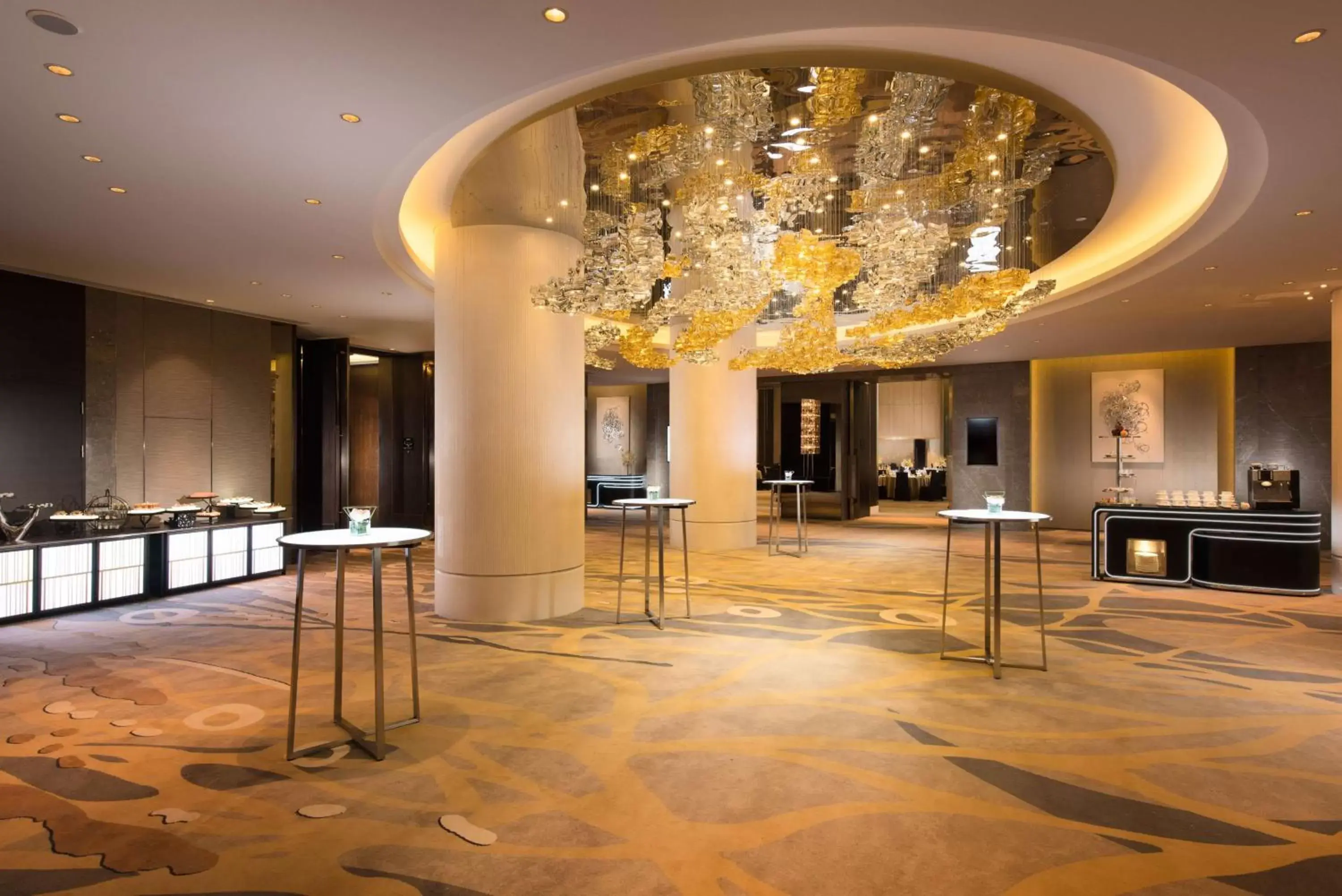 Meeting/conference room, Lobby/Reception in Hilton Zhoushan