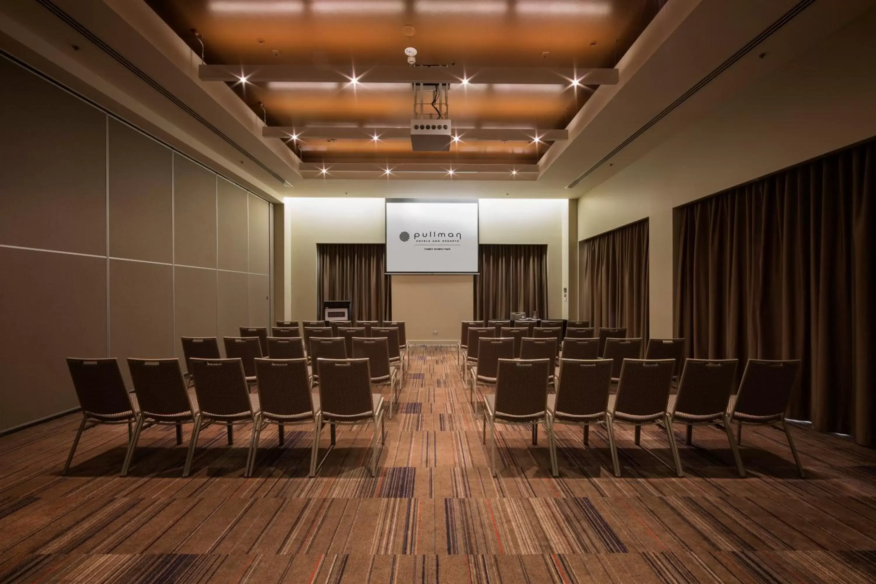 Business facilities in Pullman at Sydney Olympic Park Hotel