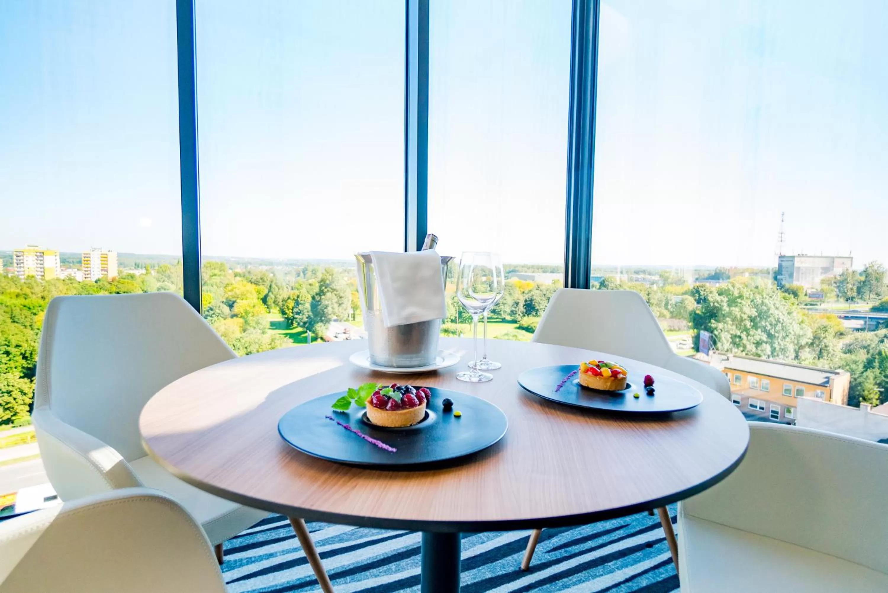 Photo of the whole room in Holiday Inn Dąbrowa Górnicza-Katowice by IHG