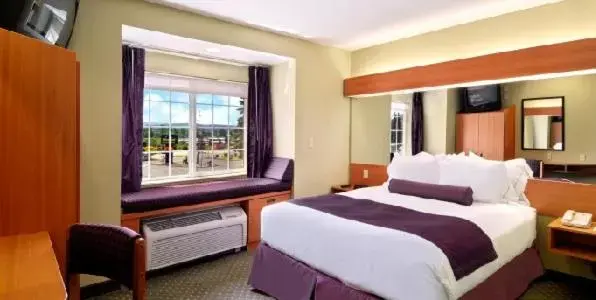 Queen Room - single occupancy in Stay Beyond Inn & Suites
