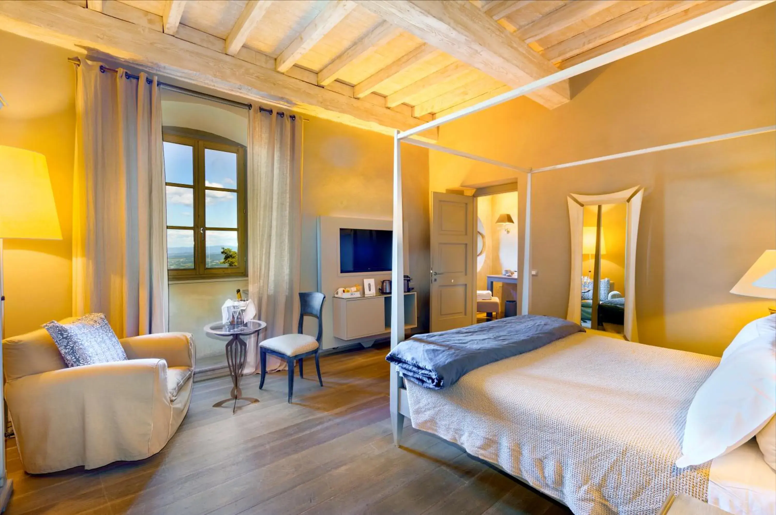 Photo of the whole room in Villa Sassolini Country Boutique Hotel