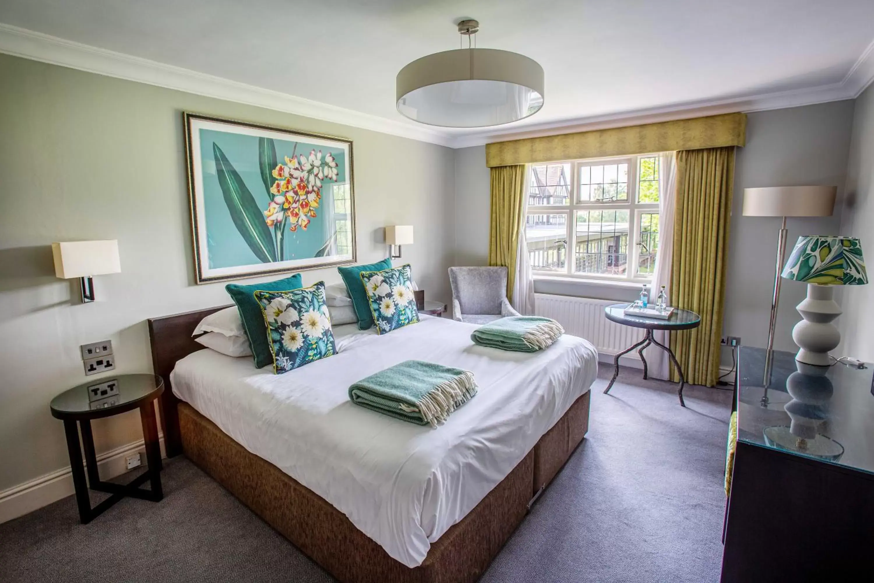 Bedroom, Bed in Hogarths Stone Manor