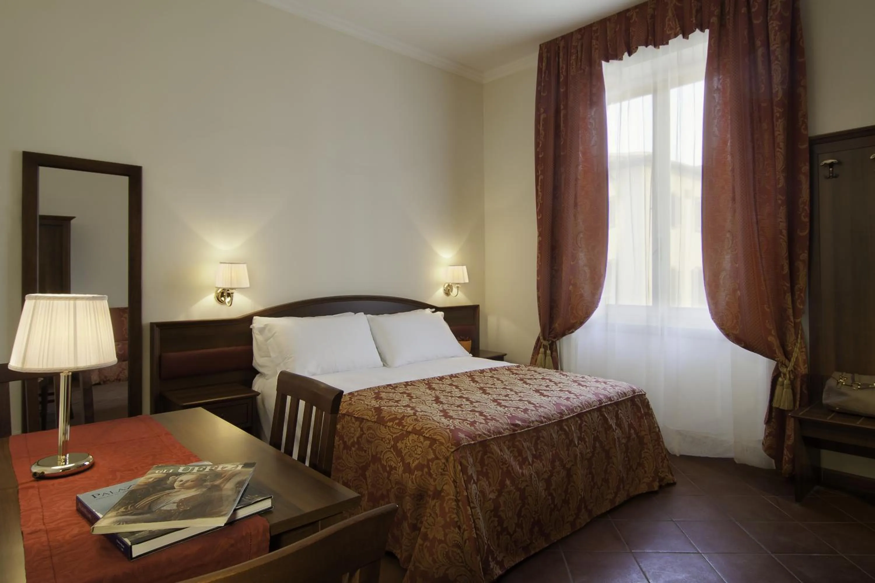 Photo of the whole room, Bed in Relais La Corte di Cloris