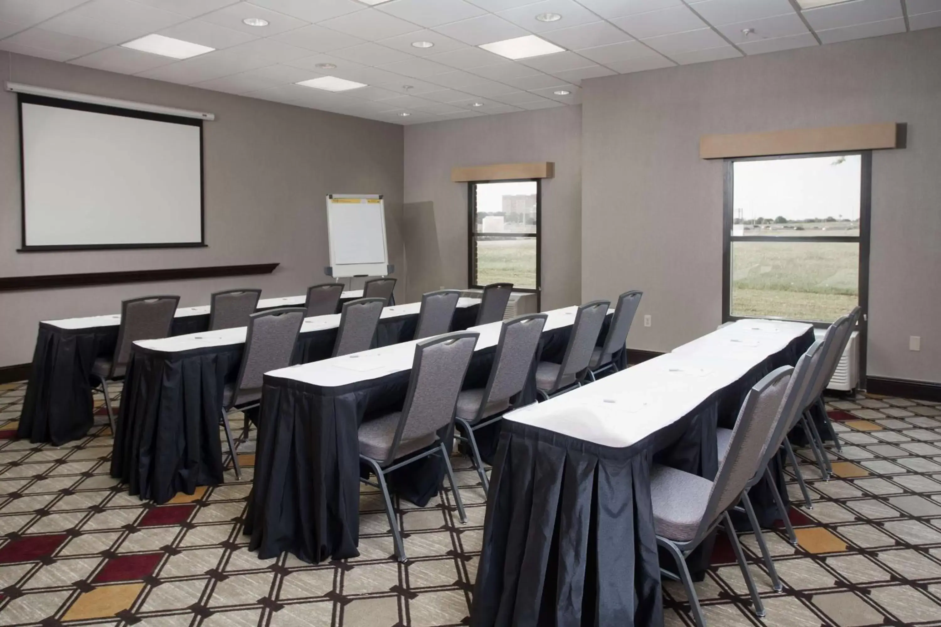 Meeting/conference room in Hampton Inn & Suites Dallas DFW Airport North Grapevine