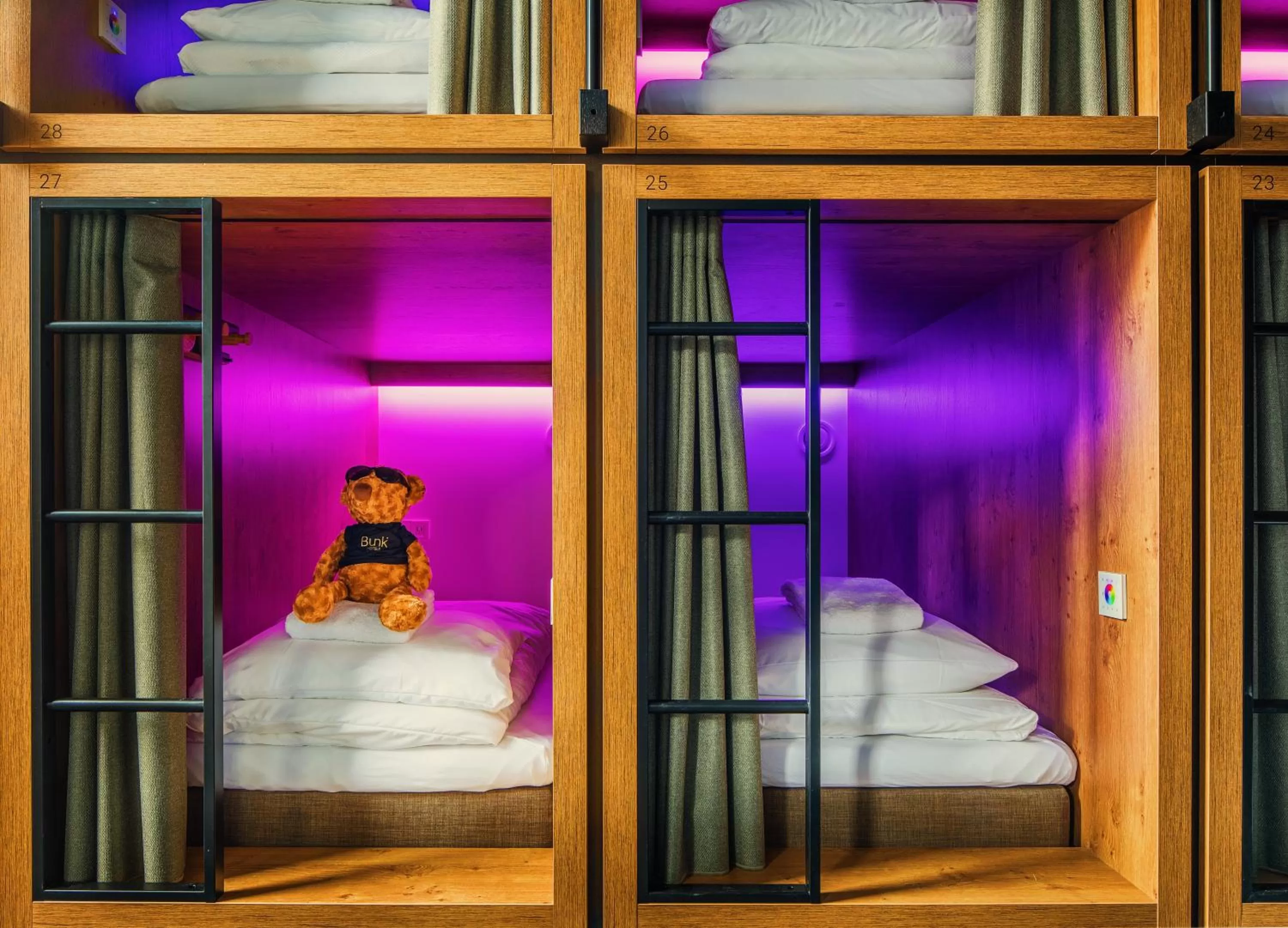 bunk bed, Bed in Bunk Hotel Amsterdam
