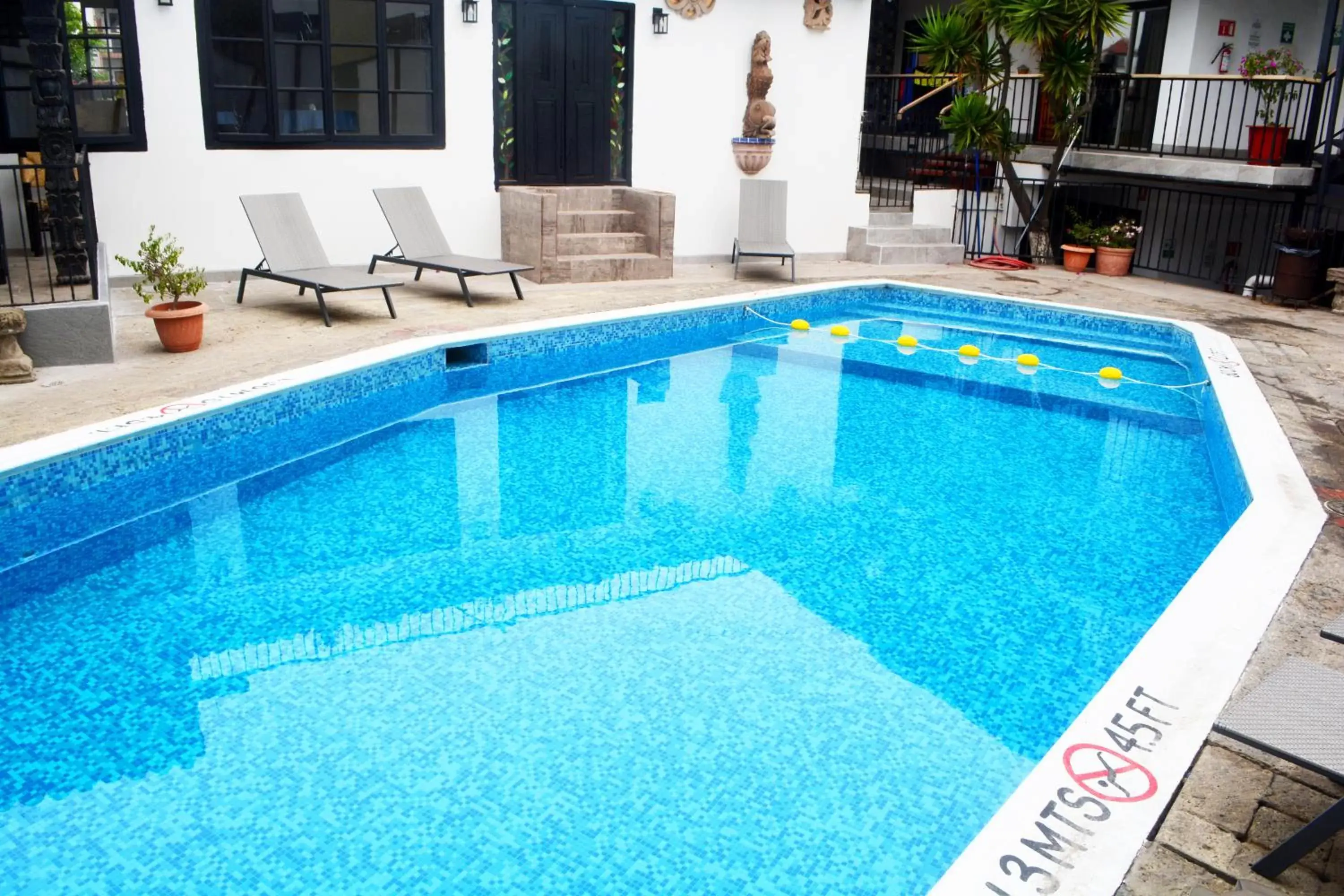 Swimming Pool in Hotel Posada El Rey Sol