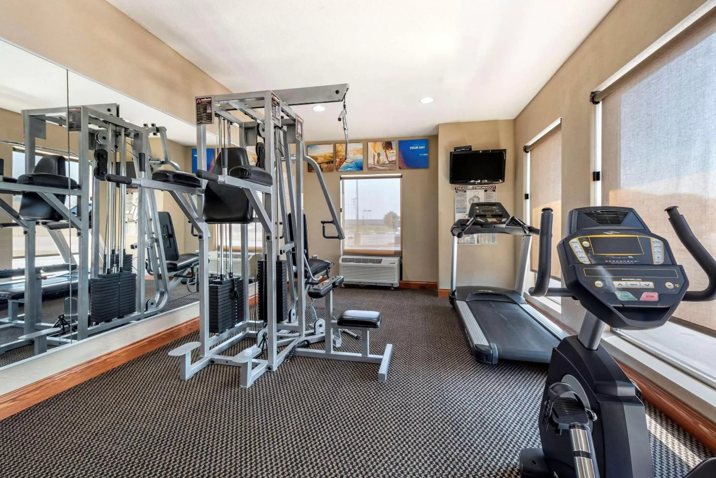 Fitness centre/facilities, Fitness Center/Facilities in Comfort Inn & Suites Muncie