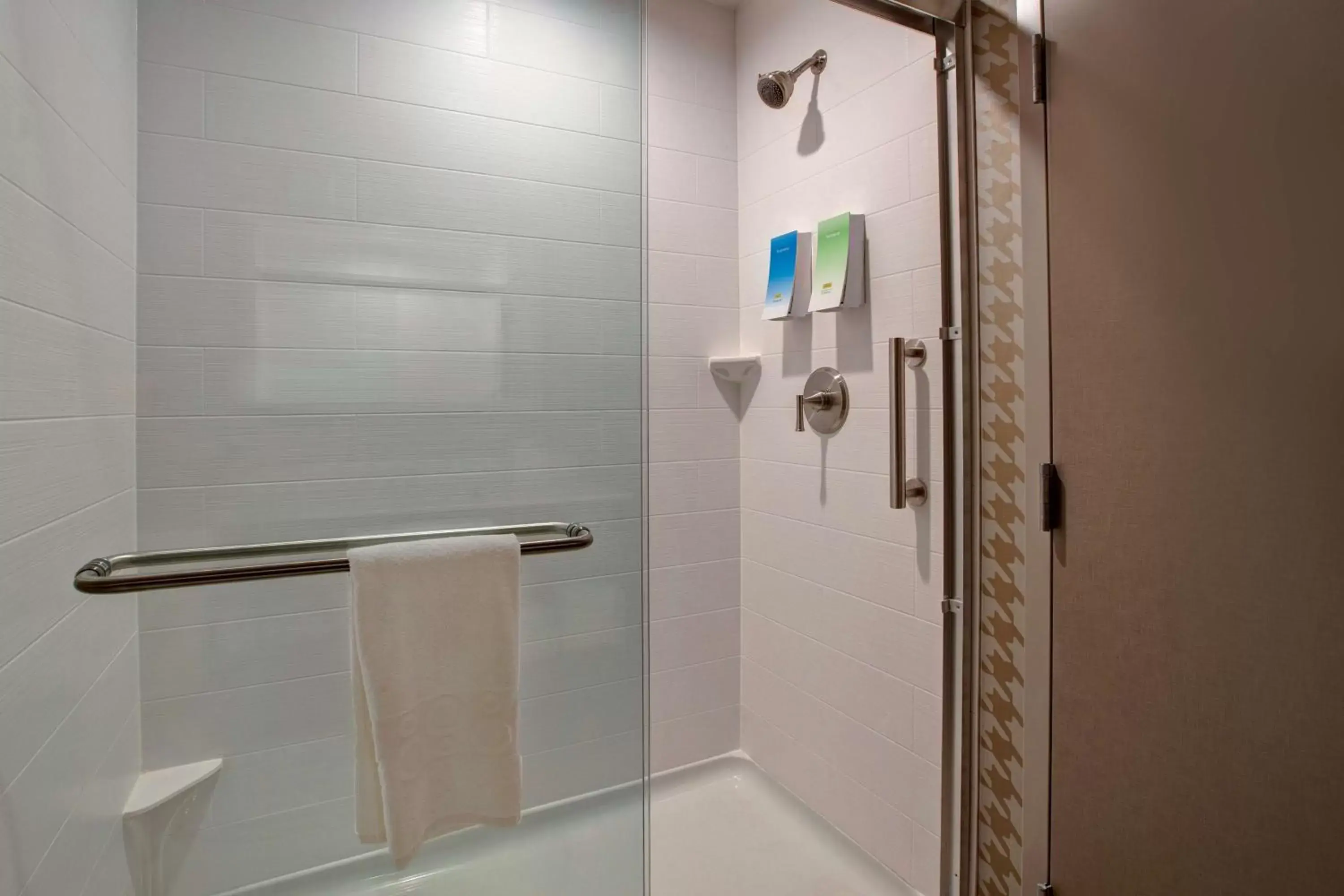 Bathroom in Home2 Suites By Hilton Loves Park Rockford