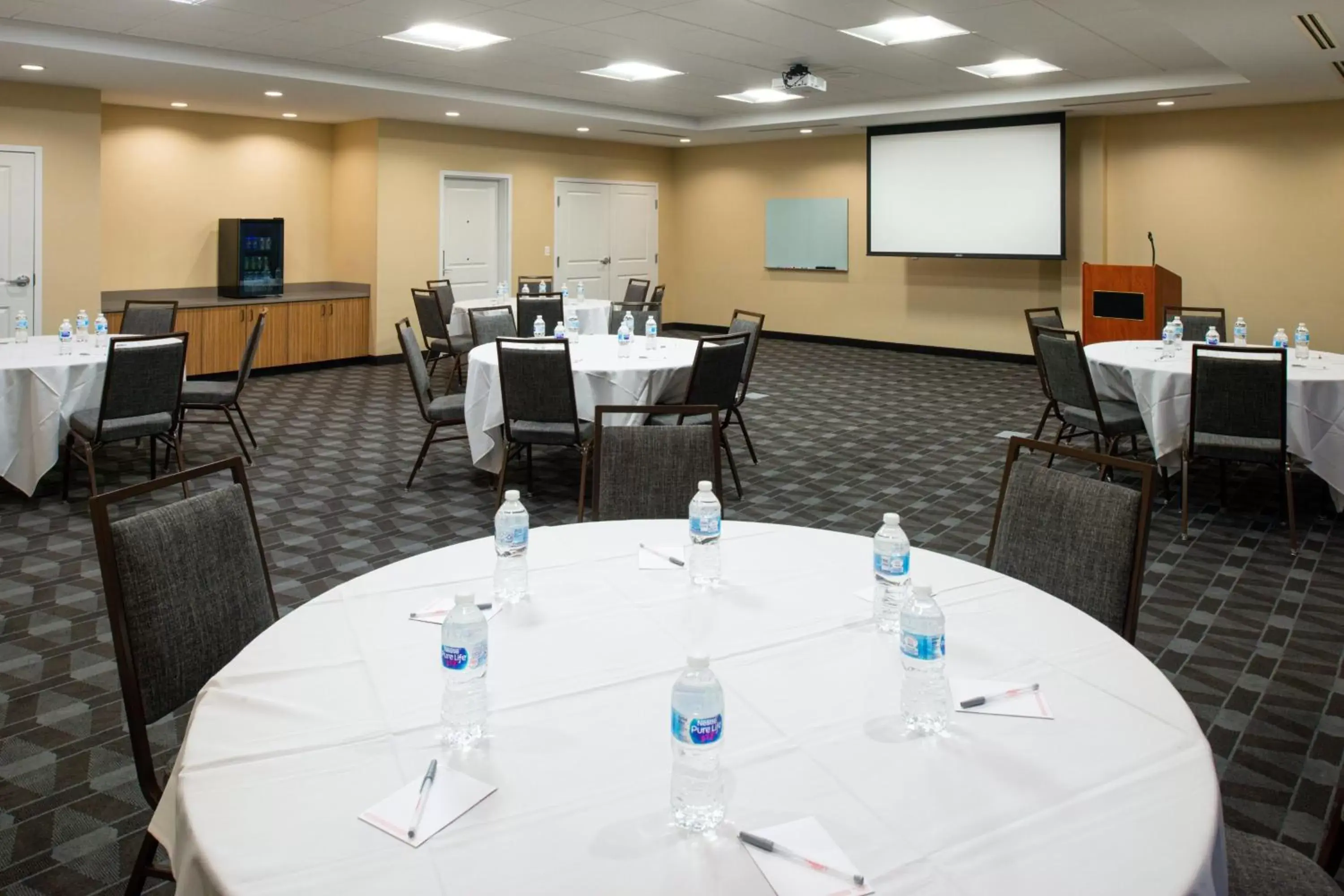Meeting/conference room, Business Area/Conference Room in TownePlace Suites by Marriott Detroit Belleville