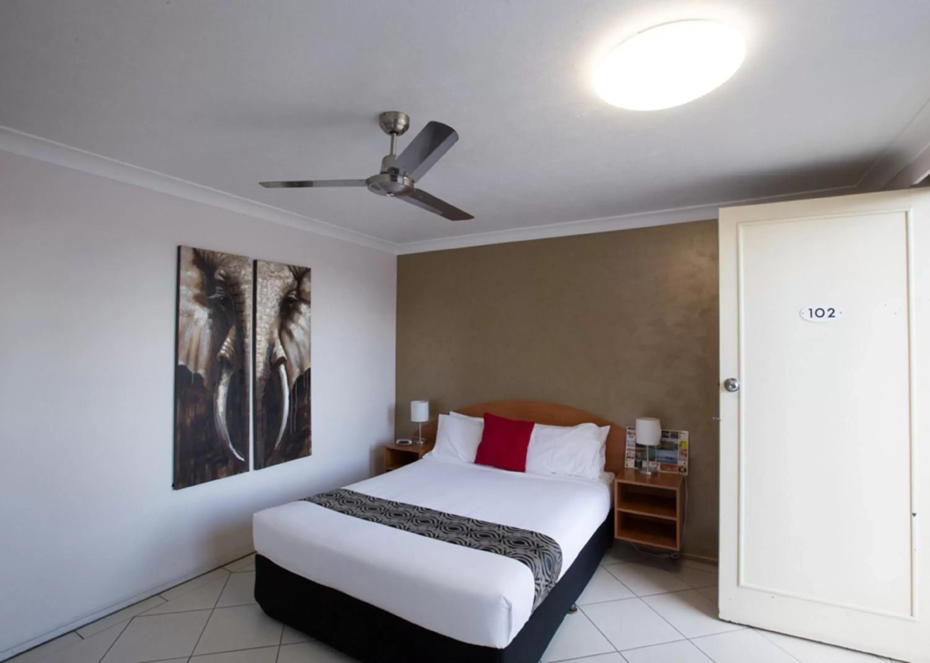 Double Room in David Motor Inn Double Room in David Motor Inn