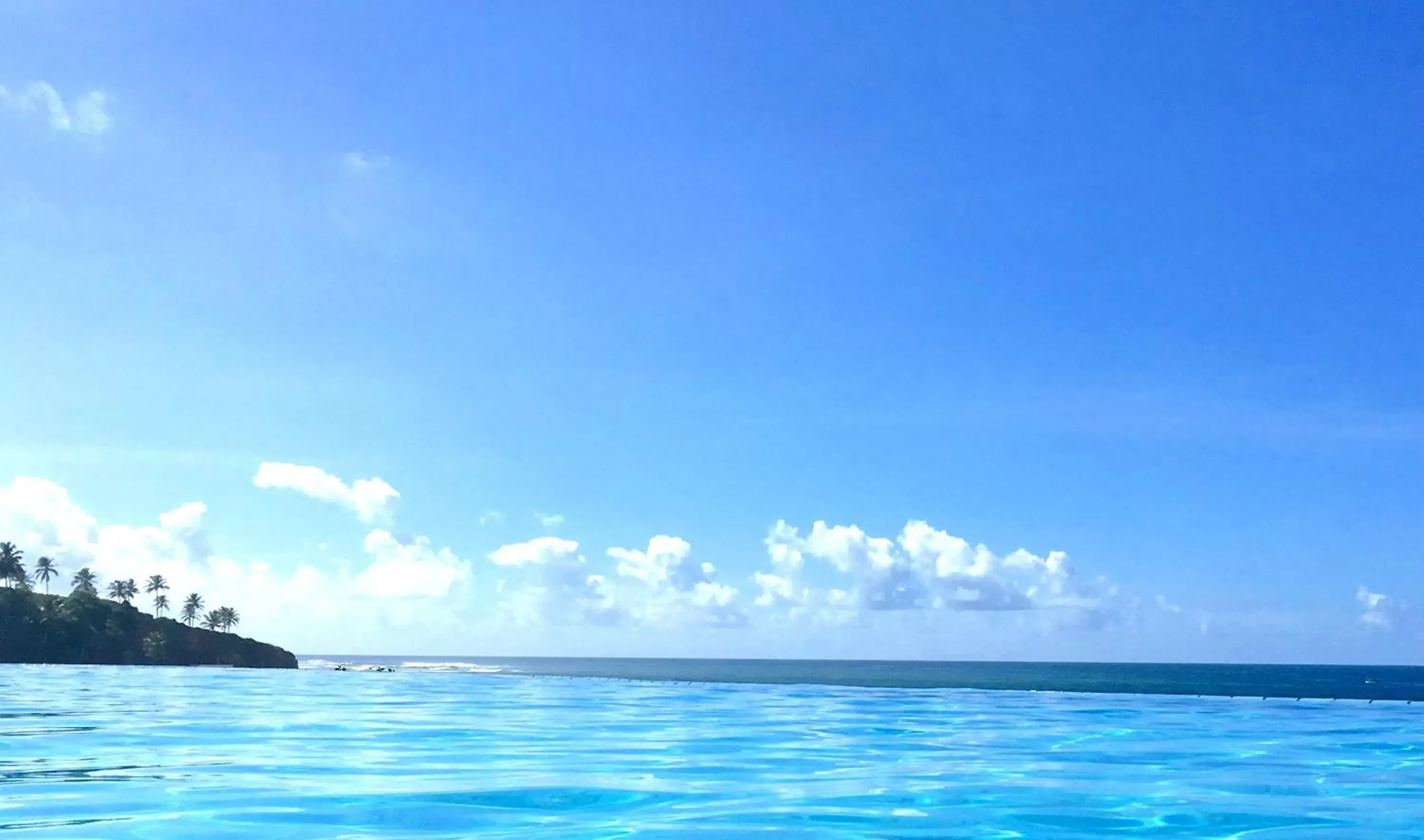 Pool view in Mercure Salvador Rio Vermelho