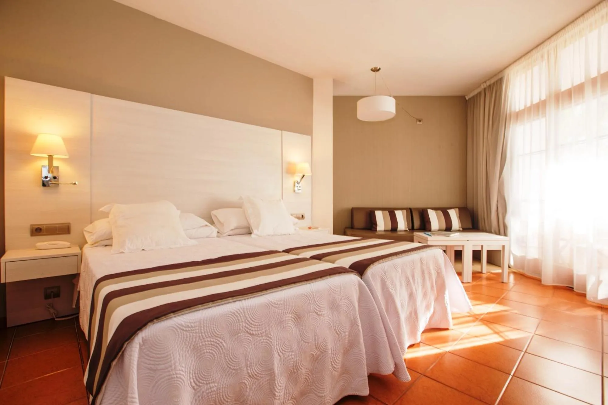 Photo of the whole room, Bed in Hotel Tres Torres